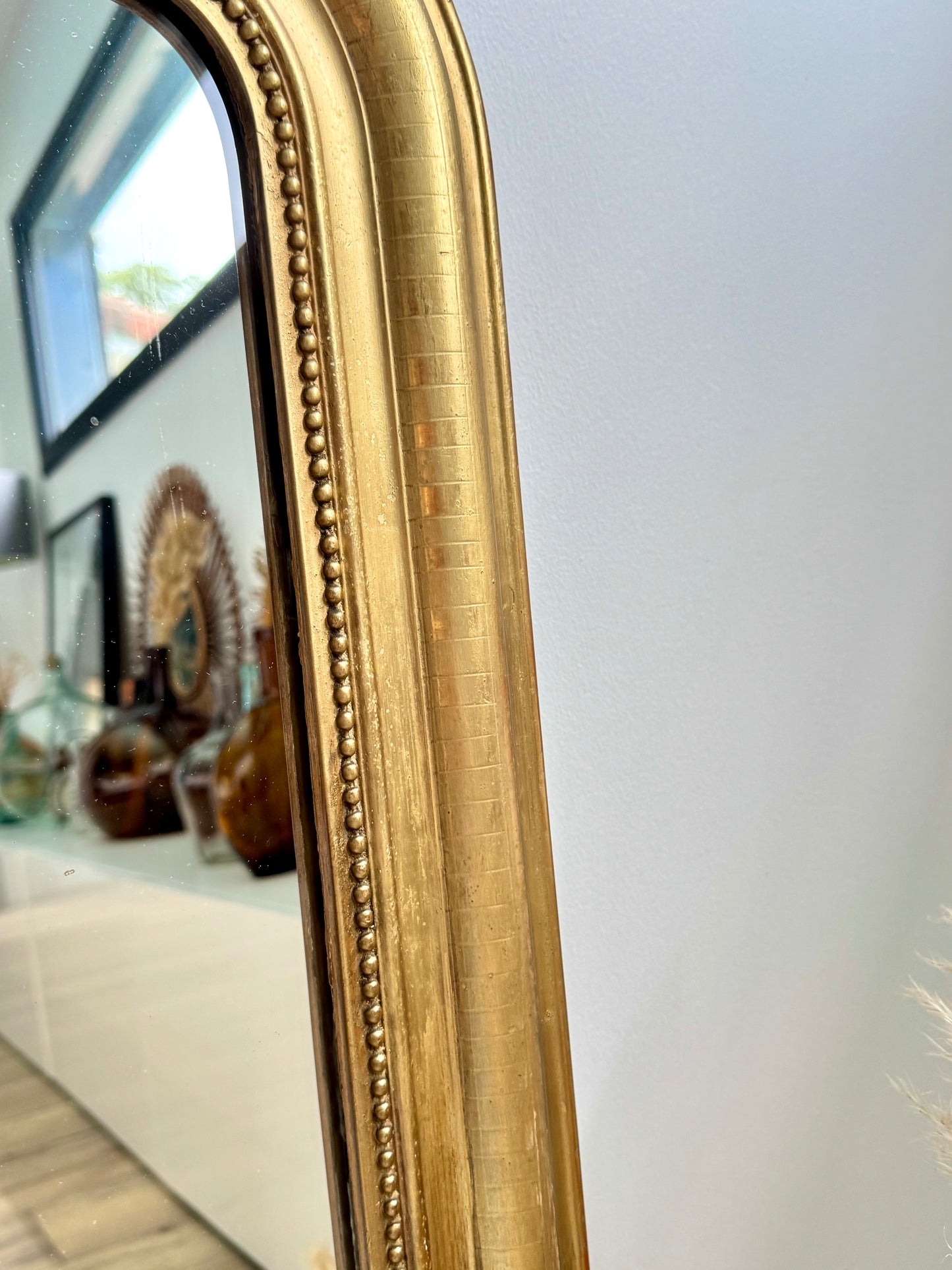 Miroir ancien Louis Philippe subtile feuille d’or