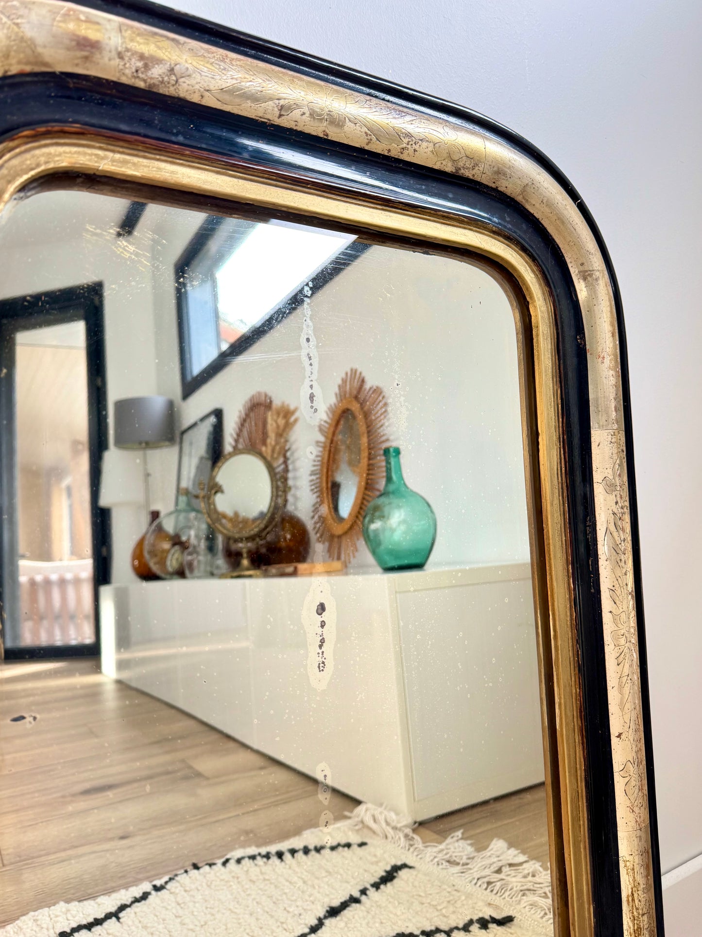 Miroir ancien Louis Philippe doré à la feuille d’or