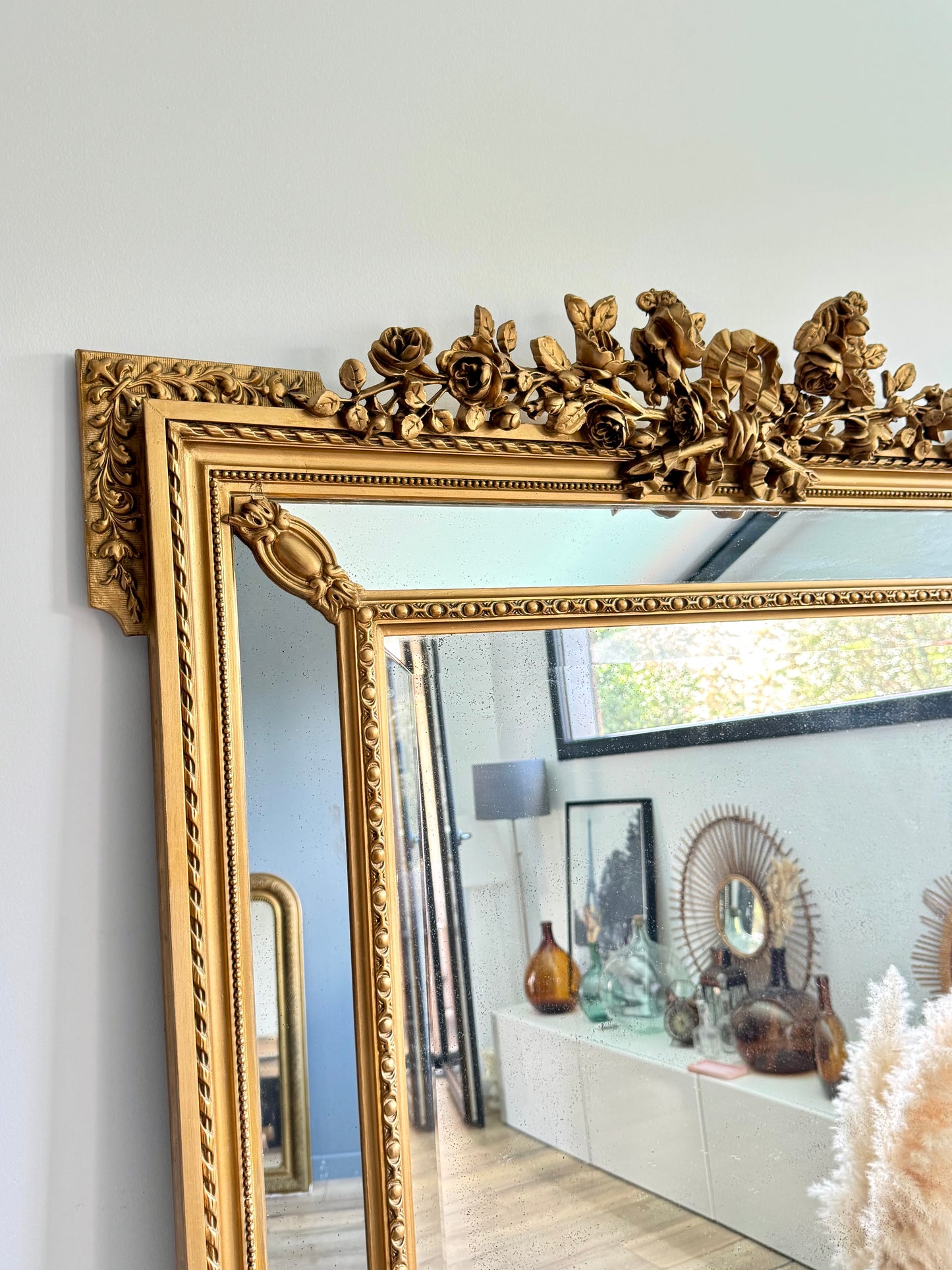 Grand miroir ancien doré à parcloses - XIXe