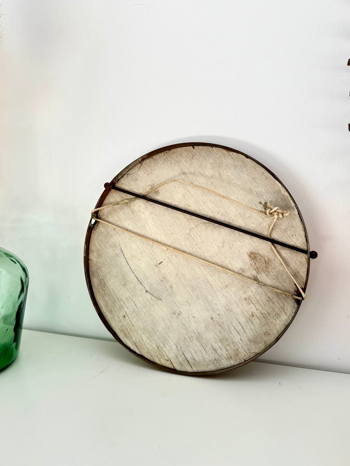 Petit miroir doré, en métal