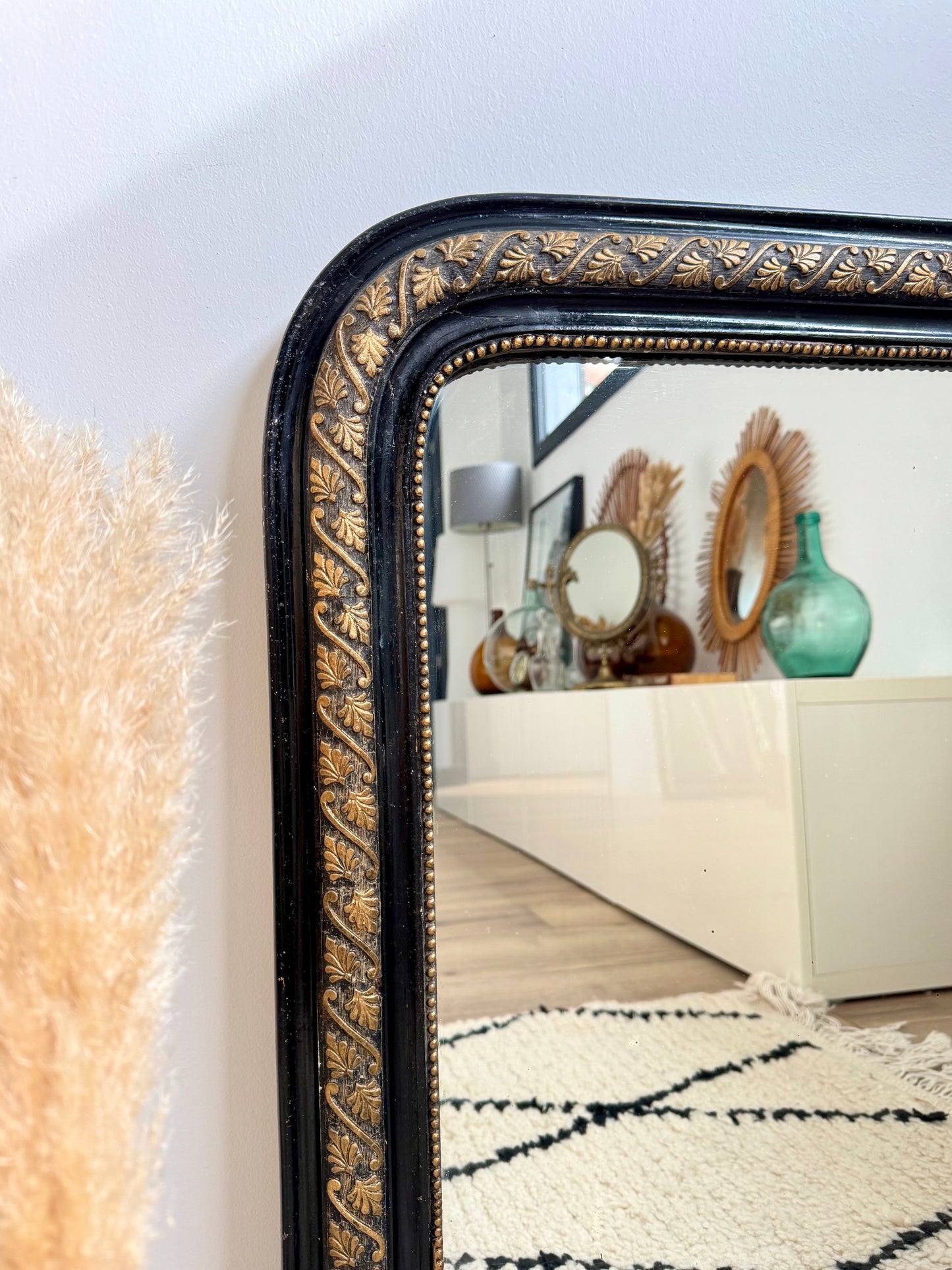 Miroir ancien Louis Philippe noir et doré