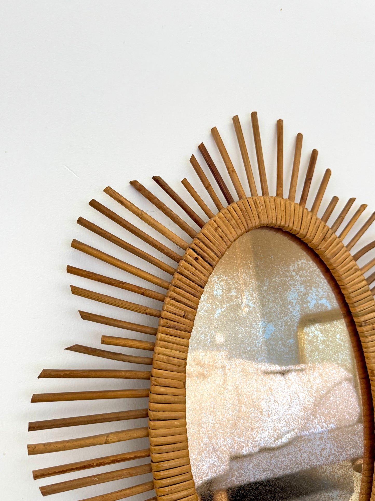 Miroir soleil en rotin