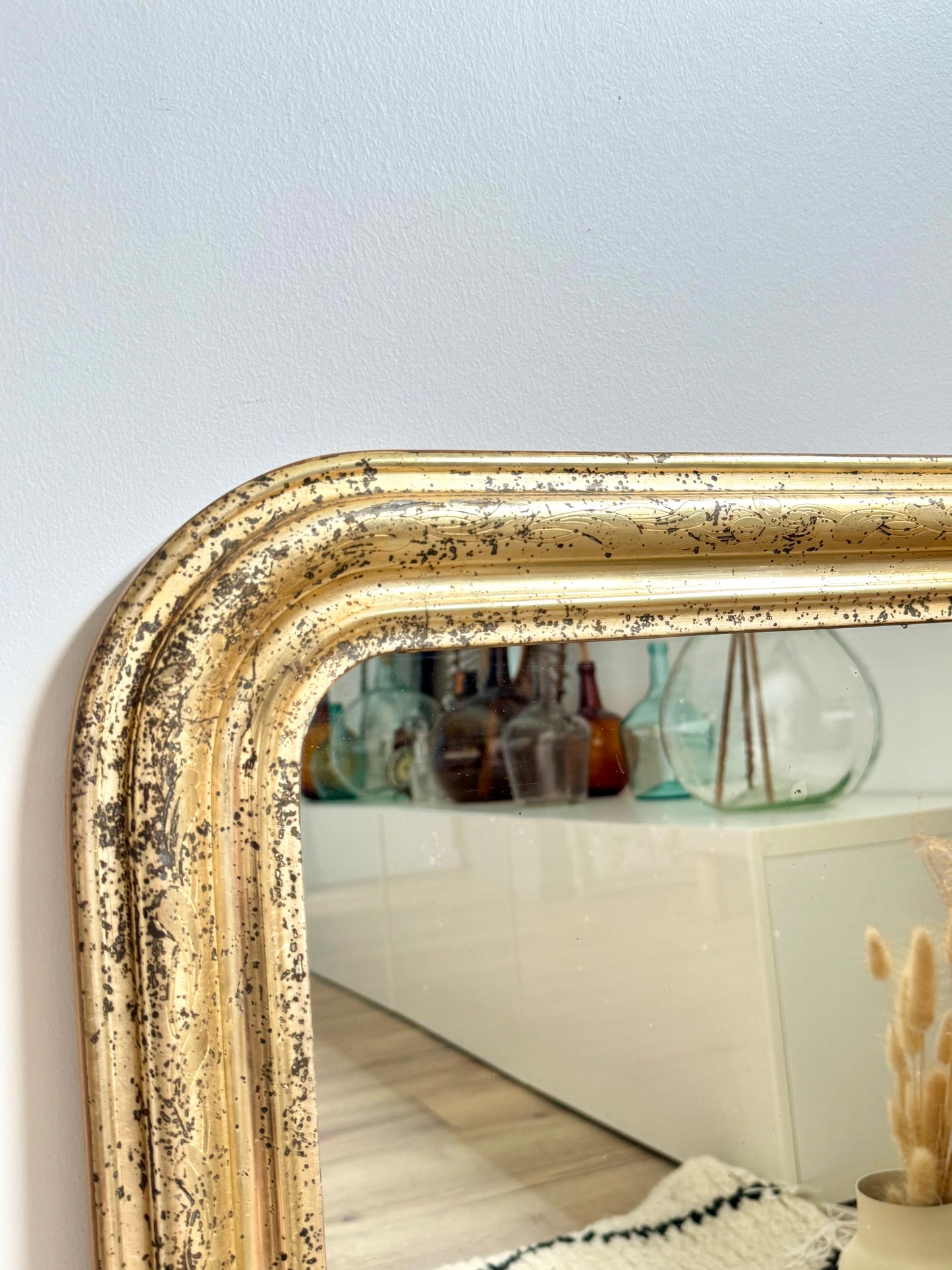 Miroir ancien Louis Philippe entièrement doré à la feuille d’or