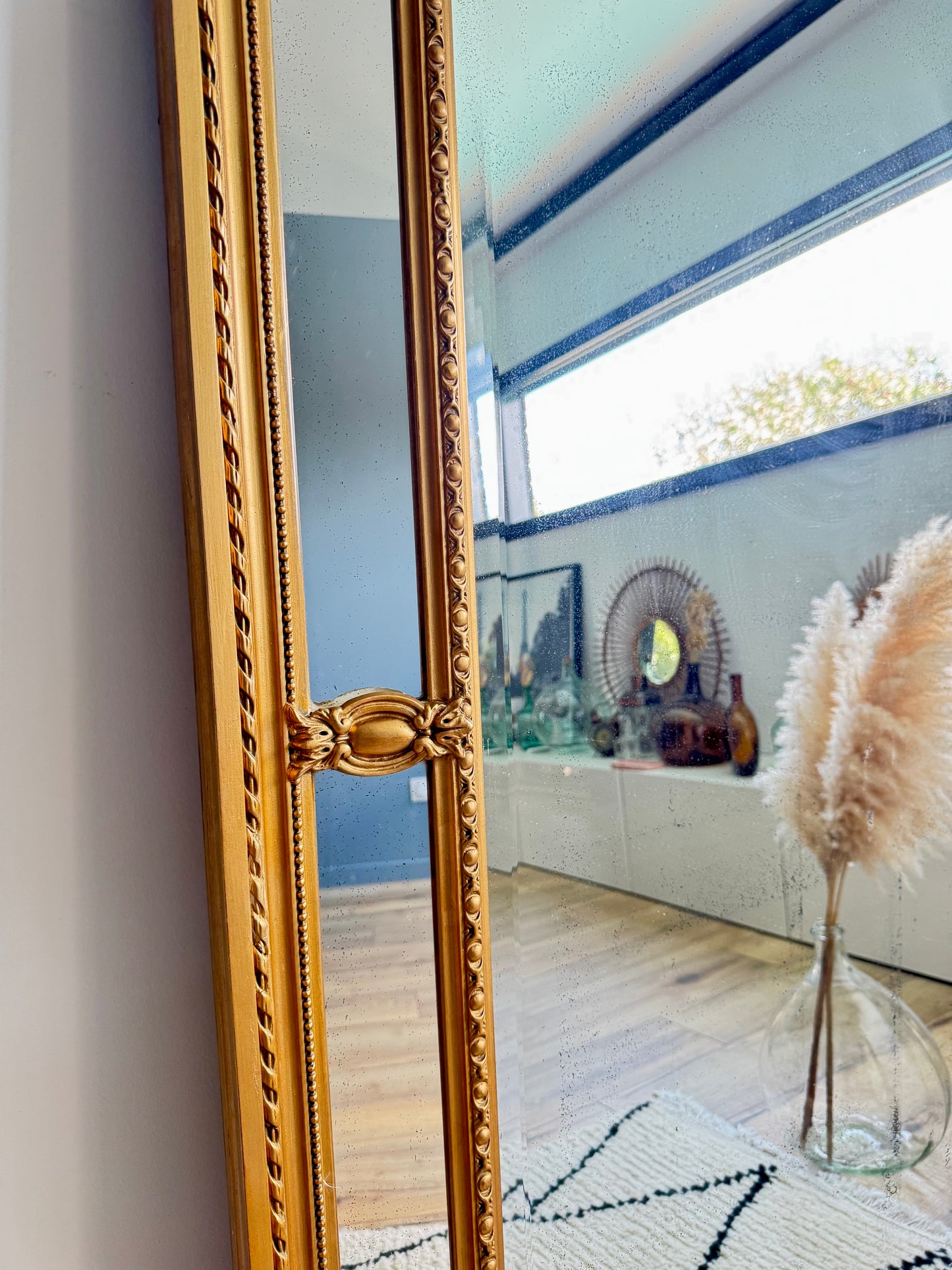 Grand miroir ancien doré à parcloses - XIXe