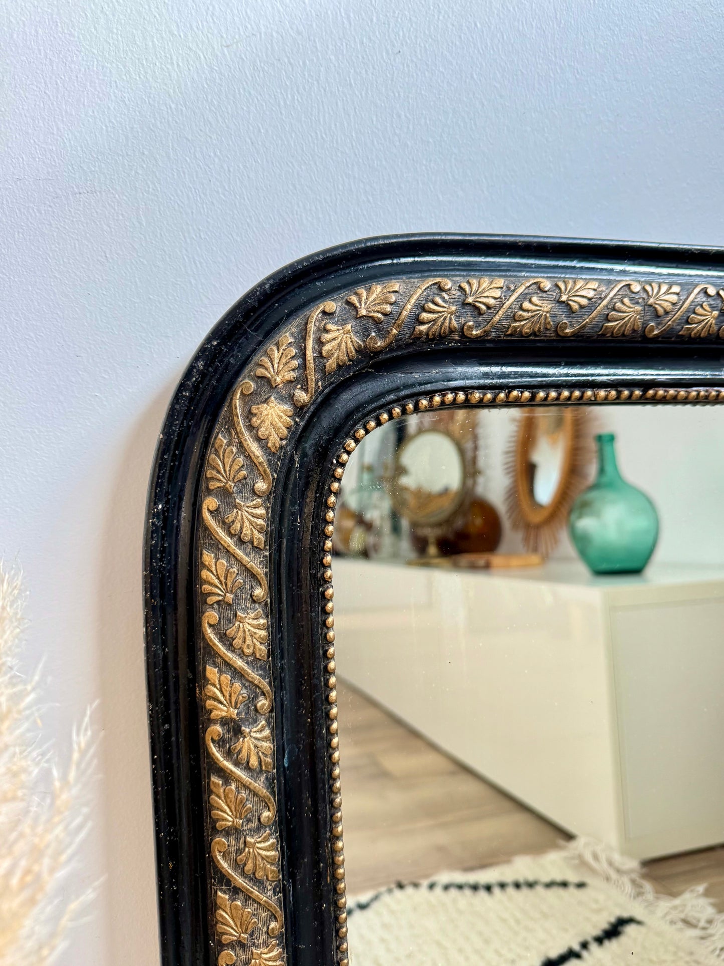 Miroir ancien Louis Philippe noir et doré