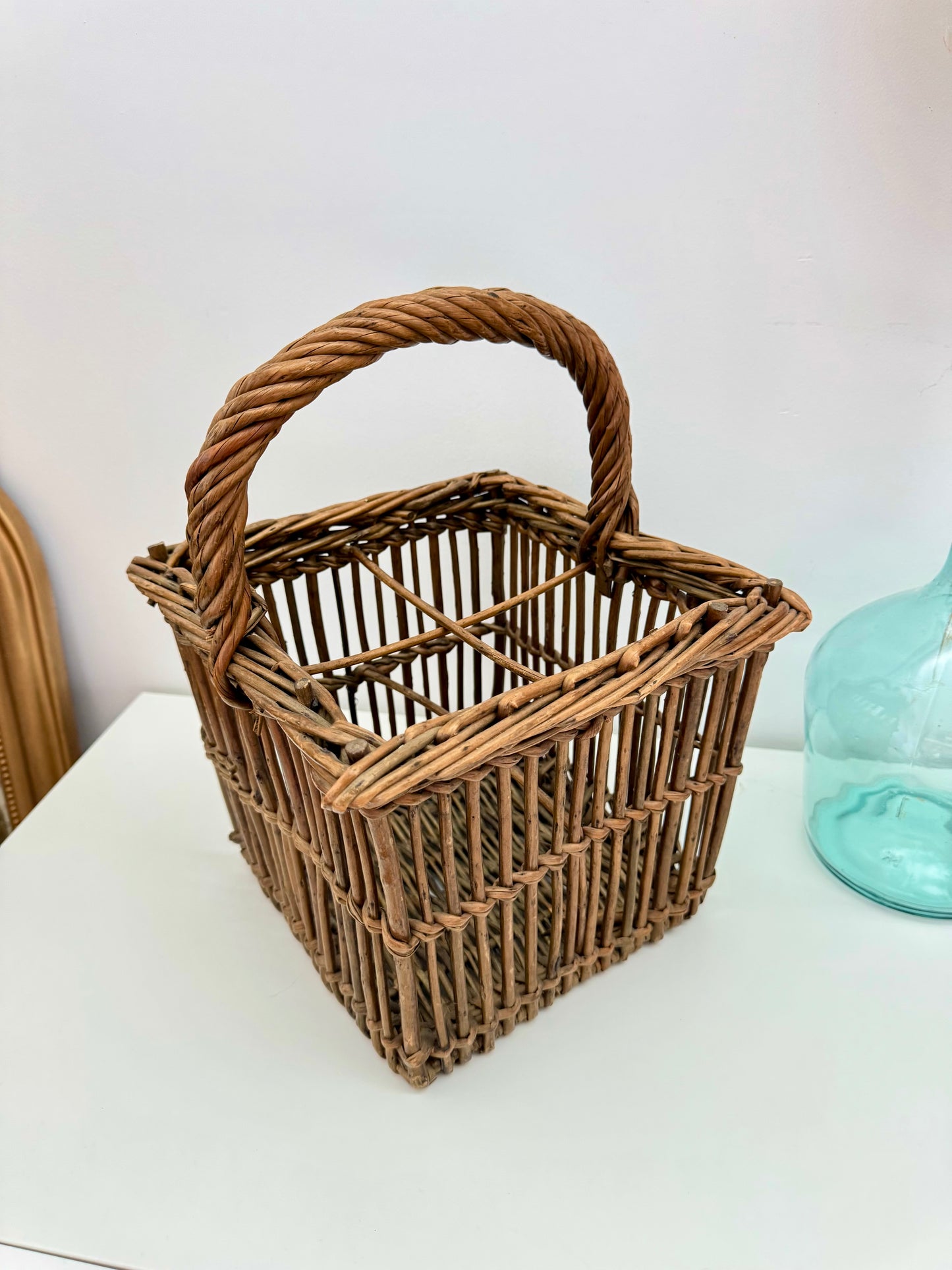 Porte bouteilles en osier