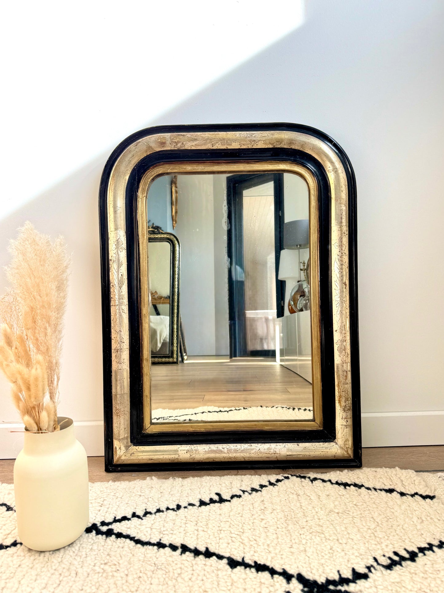Miroir ancien Louis Philippe doré à la feuille d’or