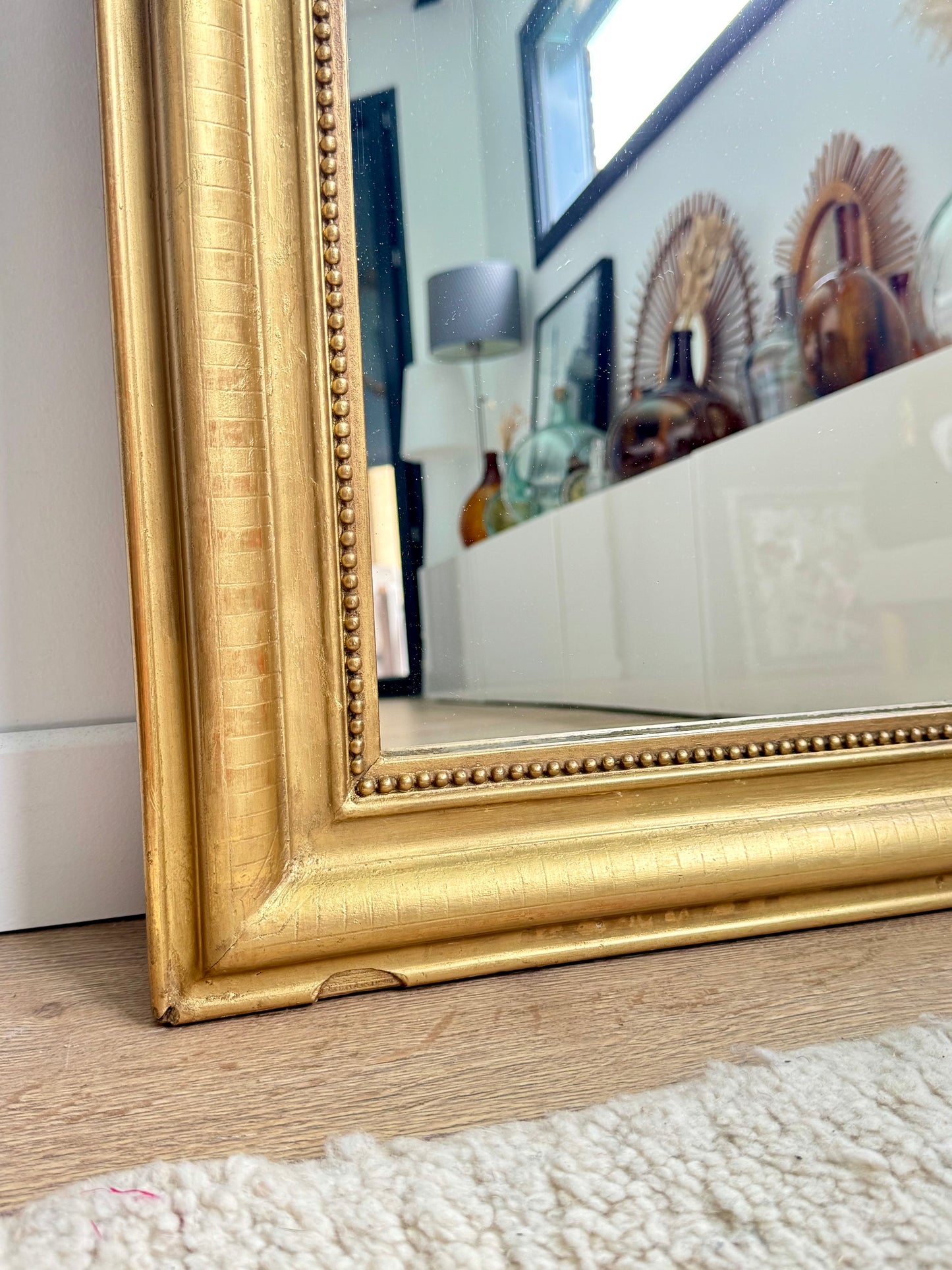 Miroir ancien Louis Philippe subtile feuille d’or