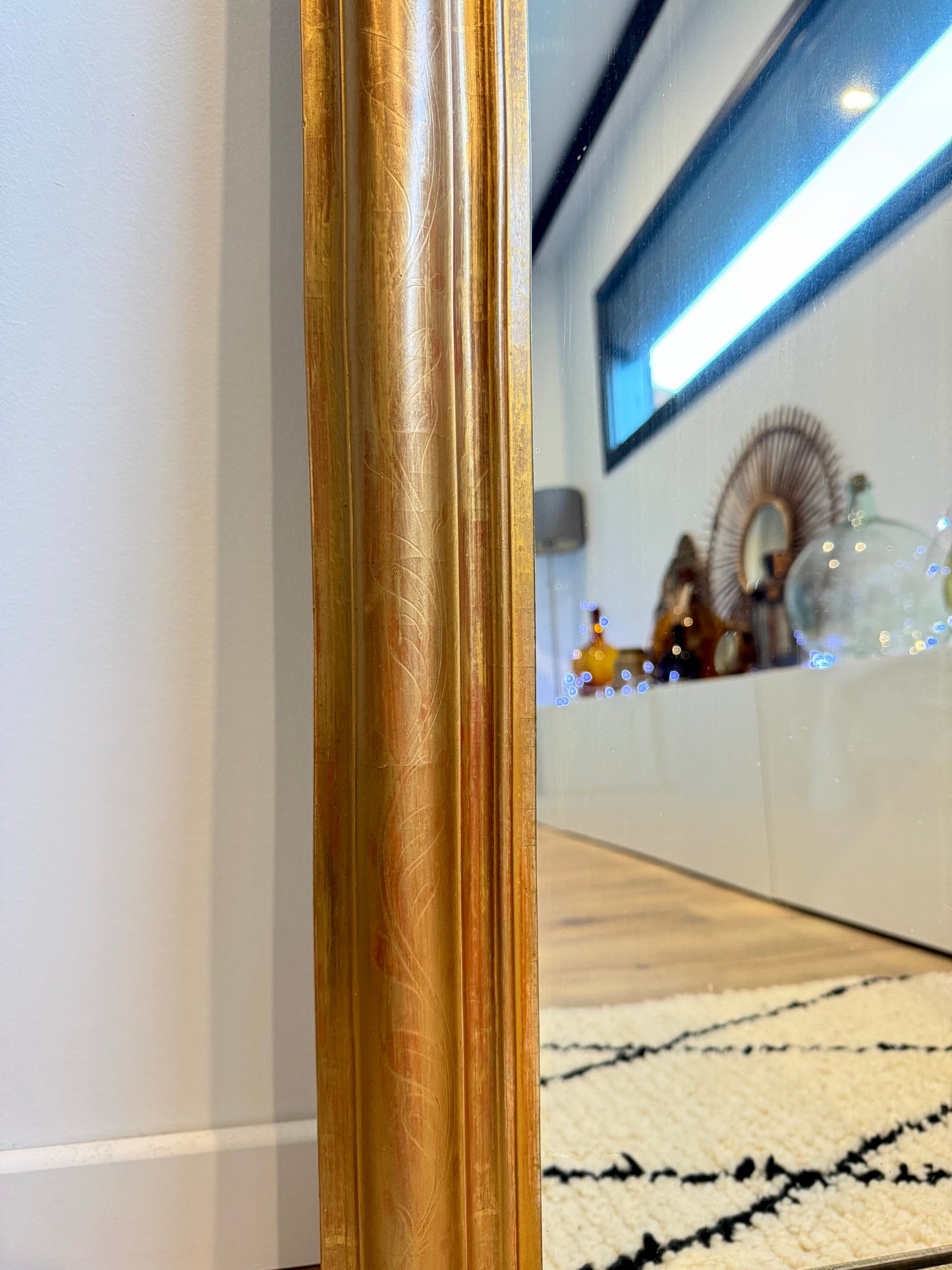 Miroir ancien Louis Philippe doré à la feuille d'or