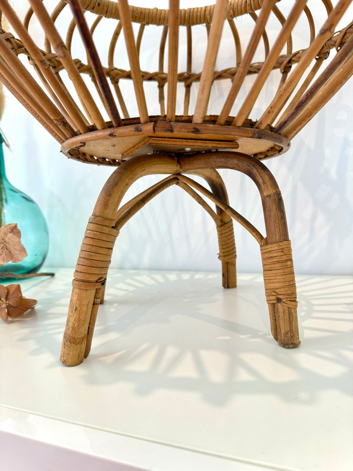 Travailleuse en rotin vintage