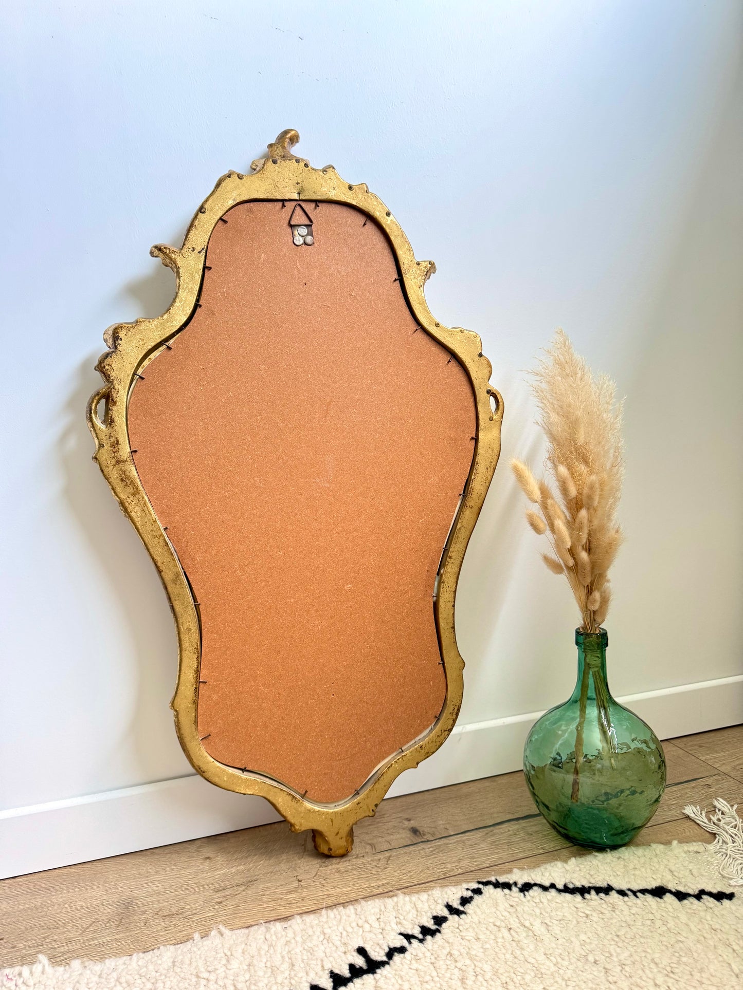 Miroir ancien doré, style baroque