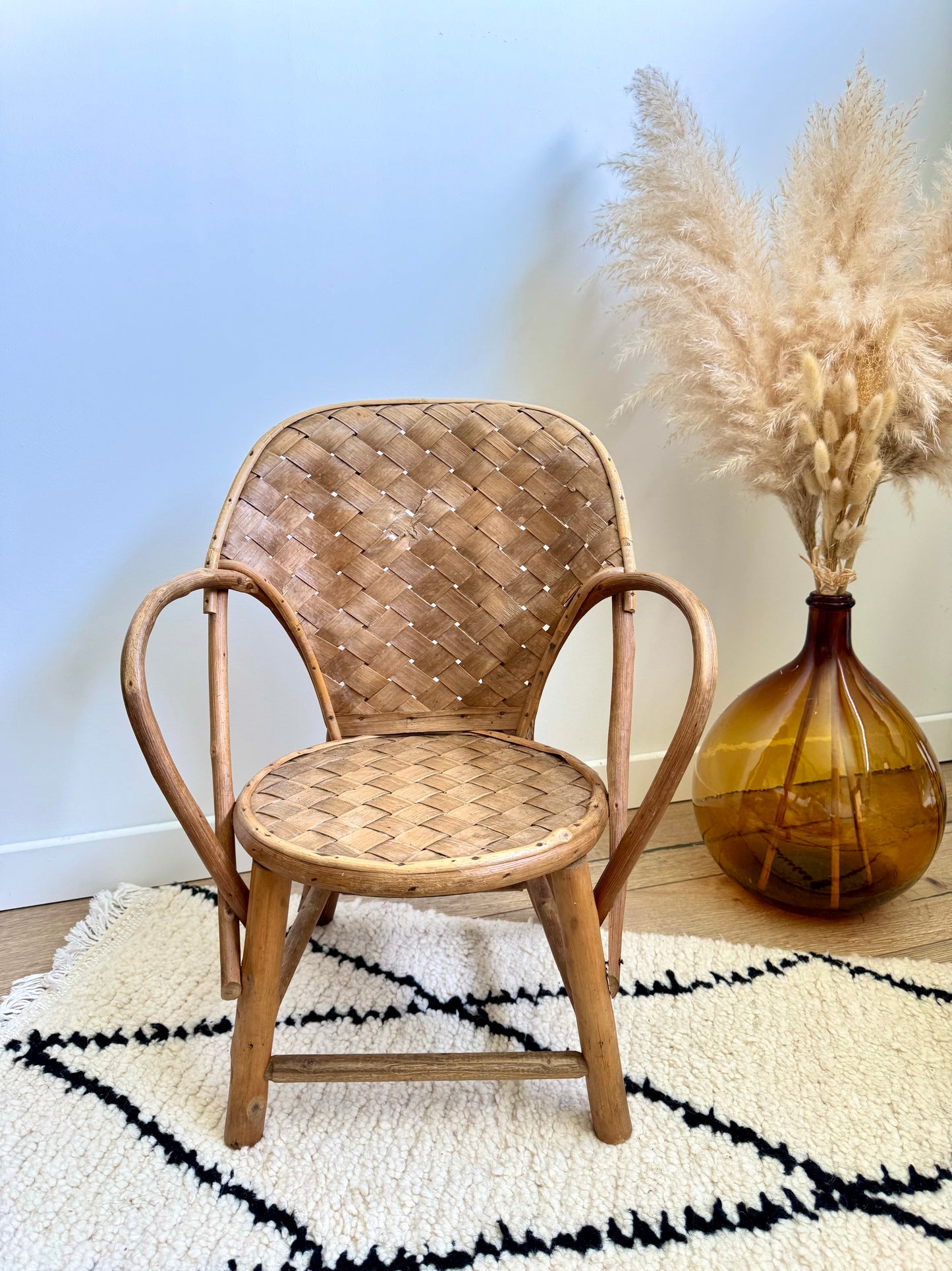 Chaise enfant en matières naturelles