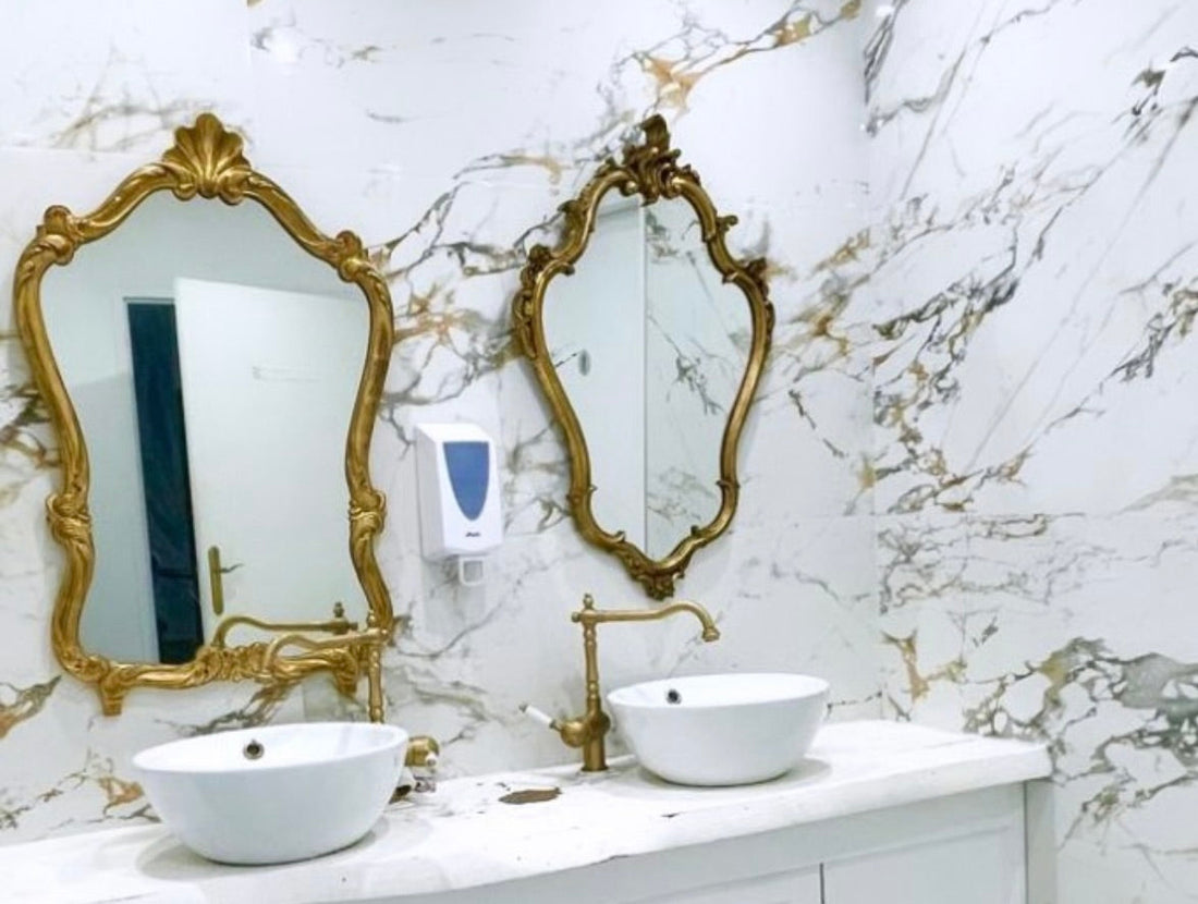 La paire de miroirs baroque