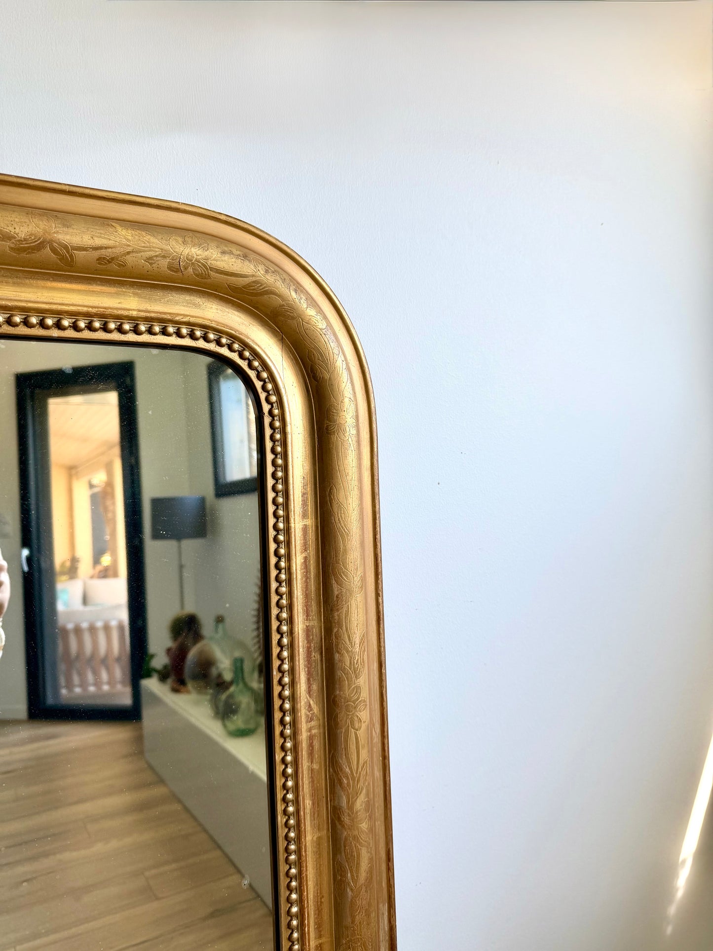 Grand miroir ancien Louis Philippe doré à la feuille d’or