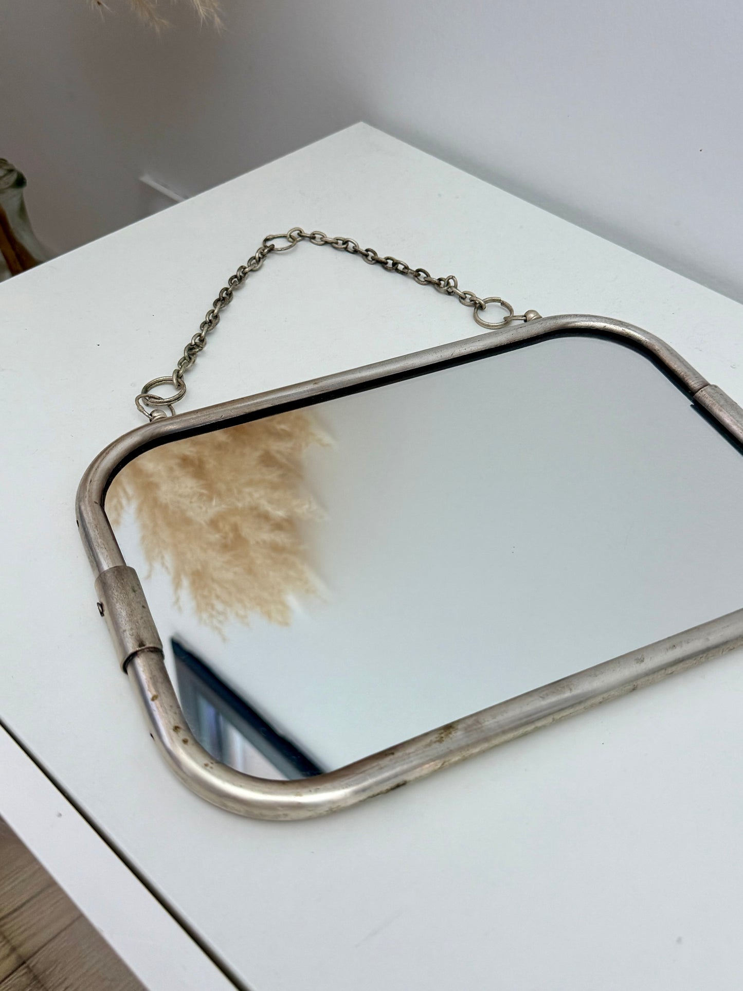 Petit miroir mural vintage en métal