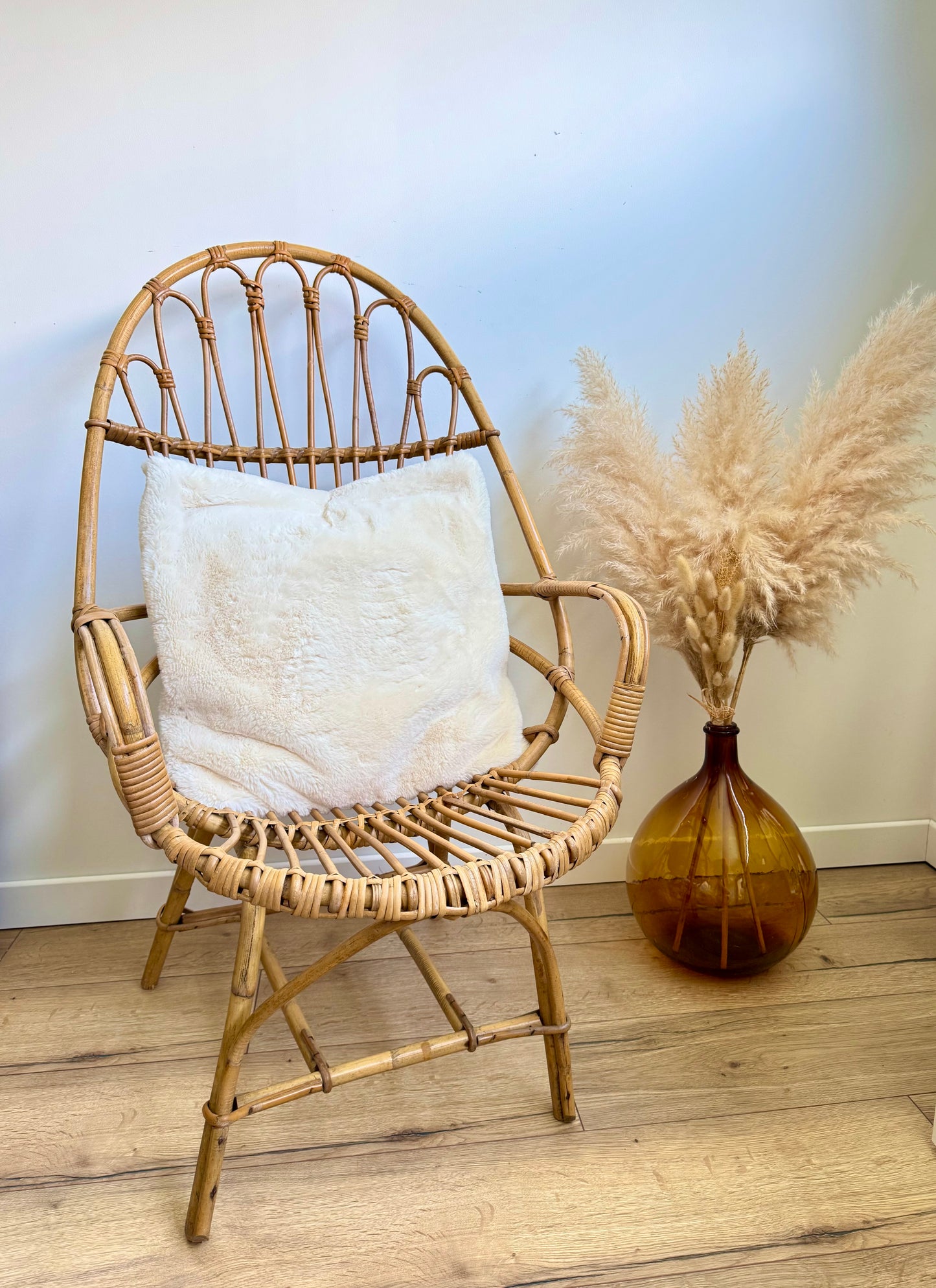 Fauteuil en rotin vintage
