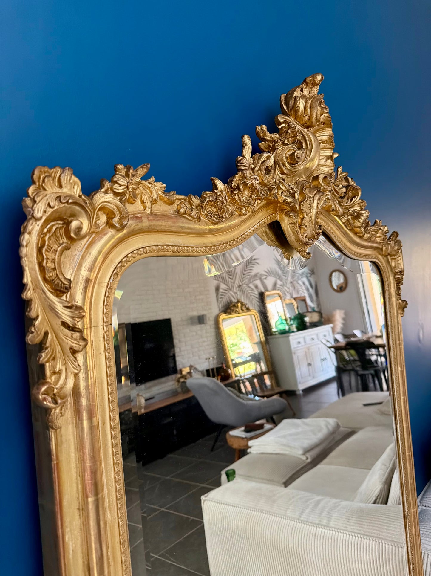 Grand miroir ancien Napoléon III doré à la feuille d’or