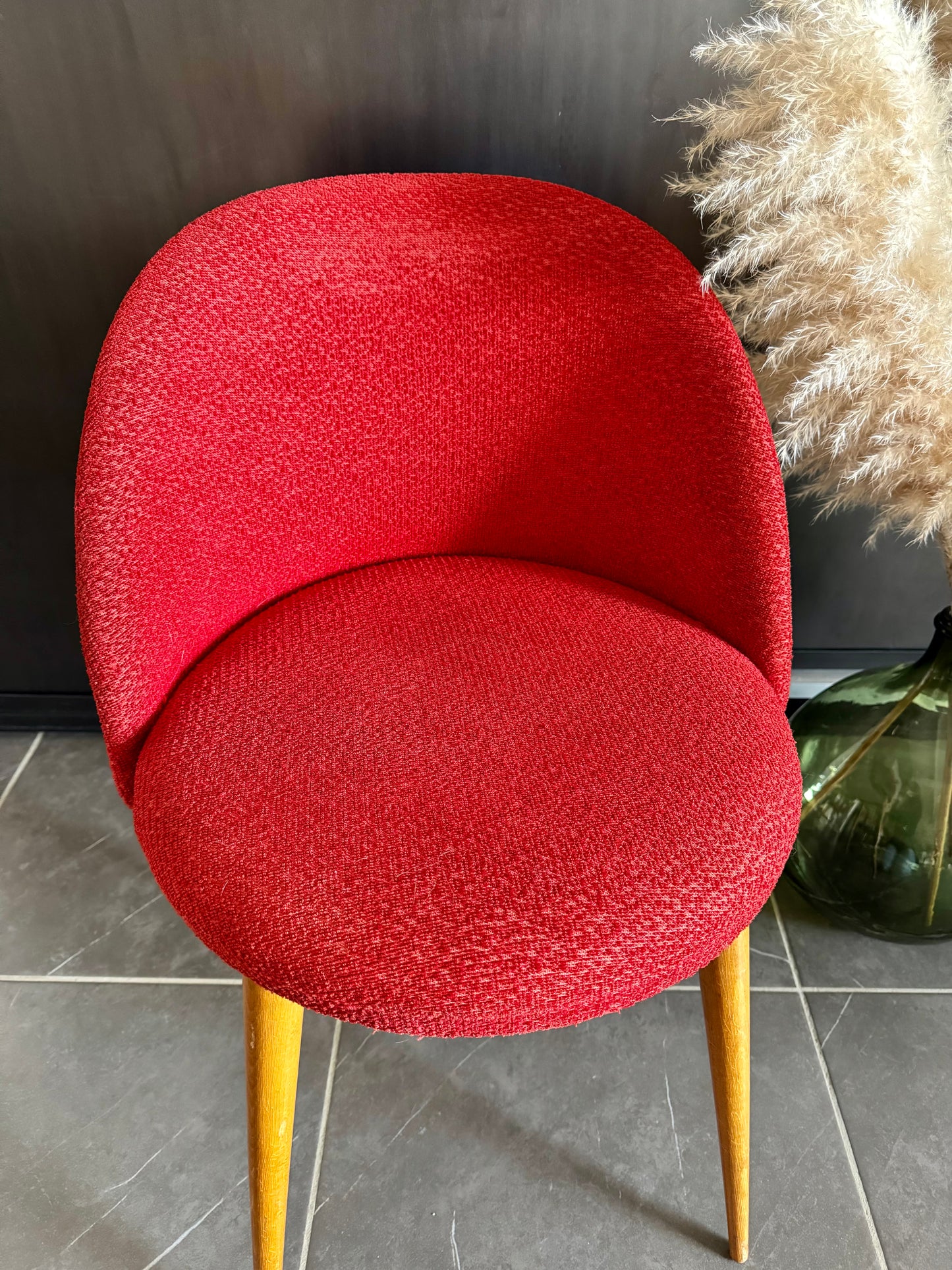 Paire de fauteuils vintage rouges