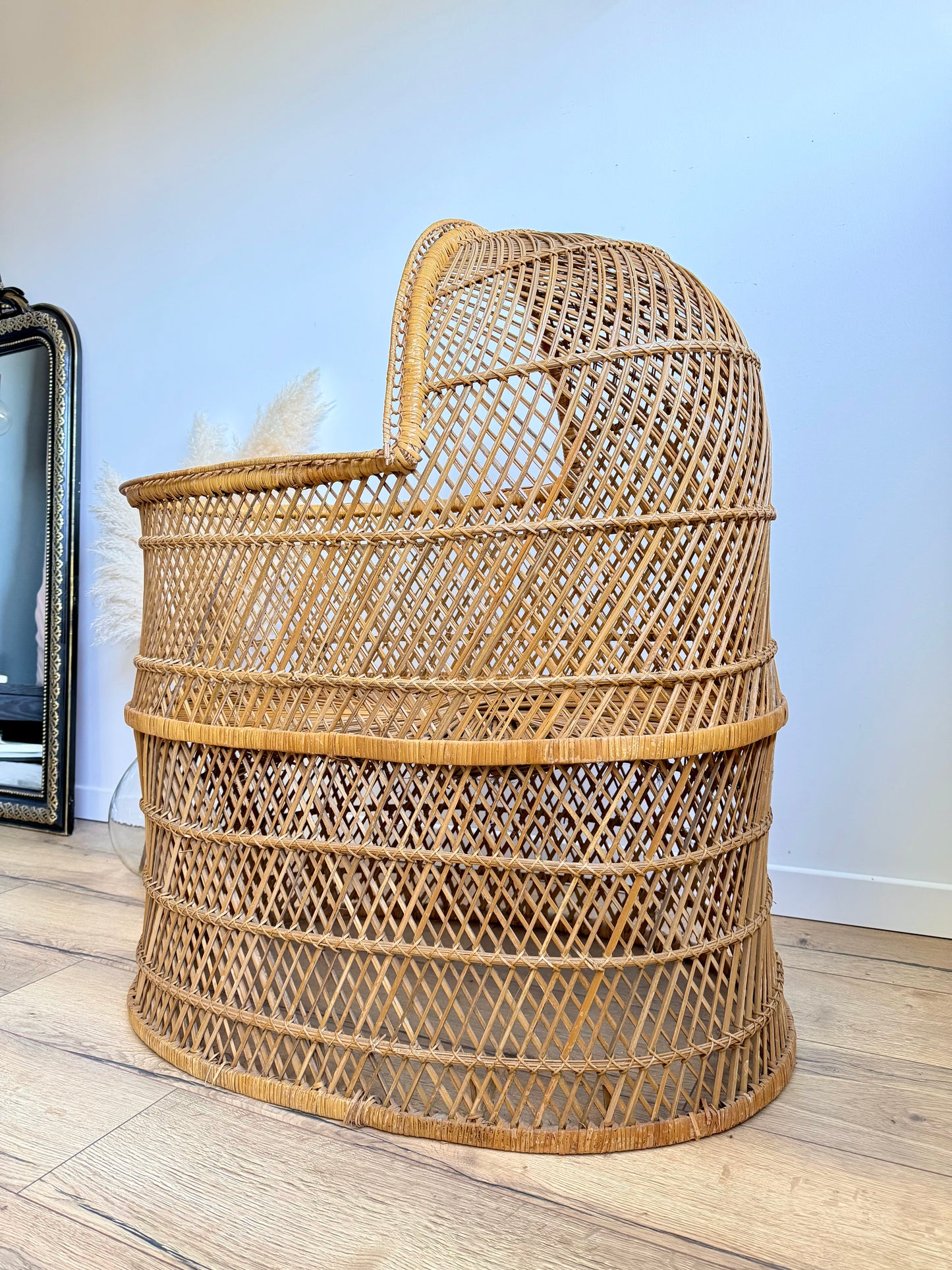 Berceau en rotin vintage
