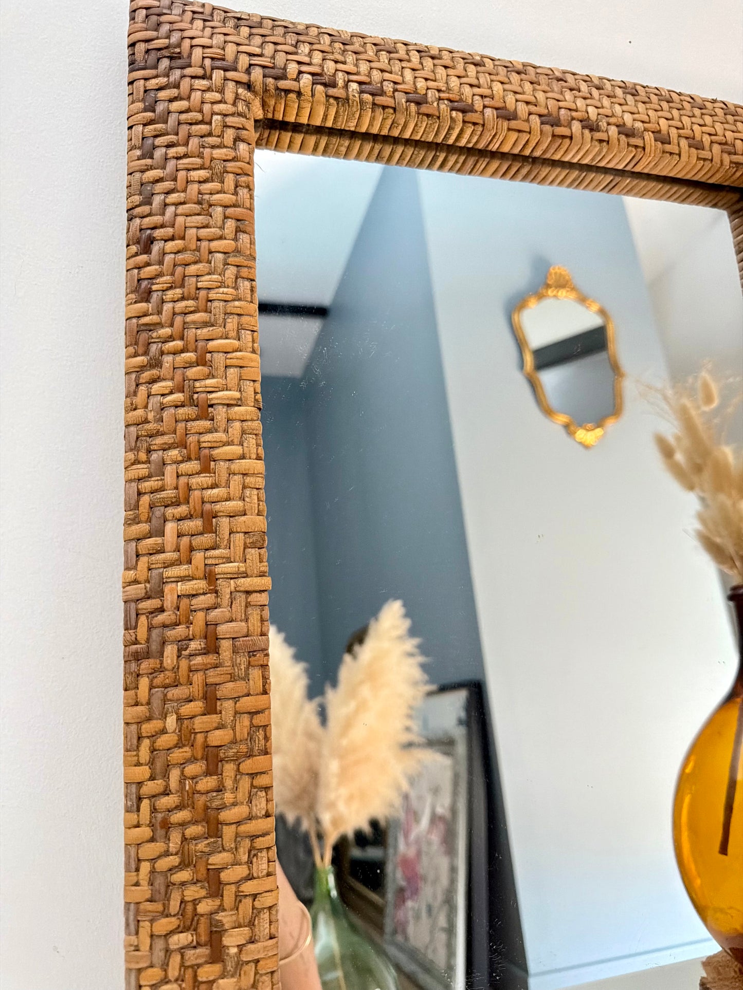 Miroir en rotin tressé
