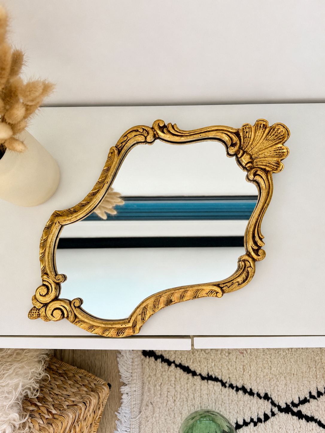 Miroir ancien doré style rocaille