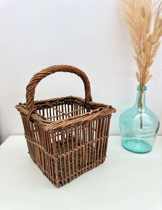 Porte bouteilles en osier