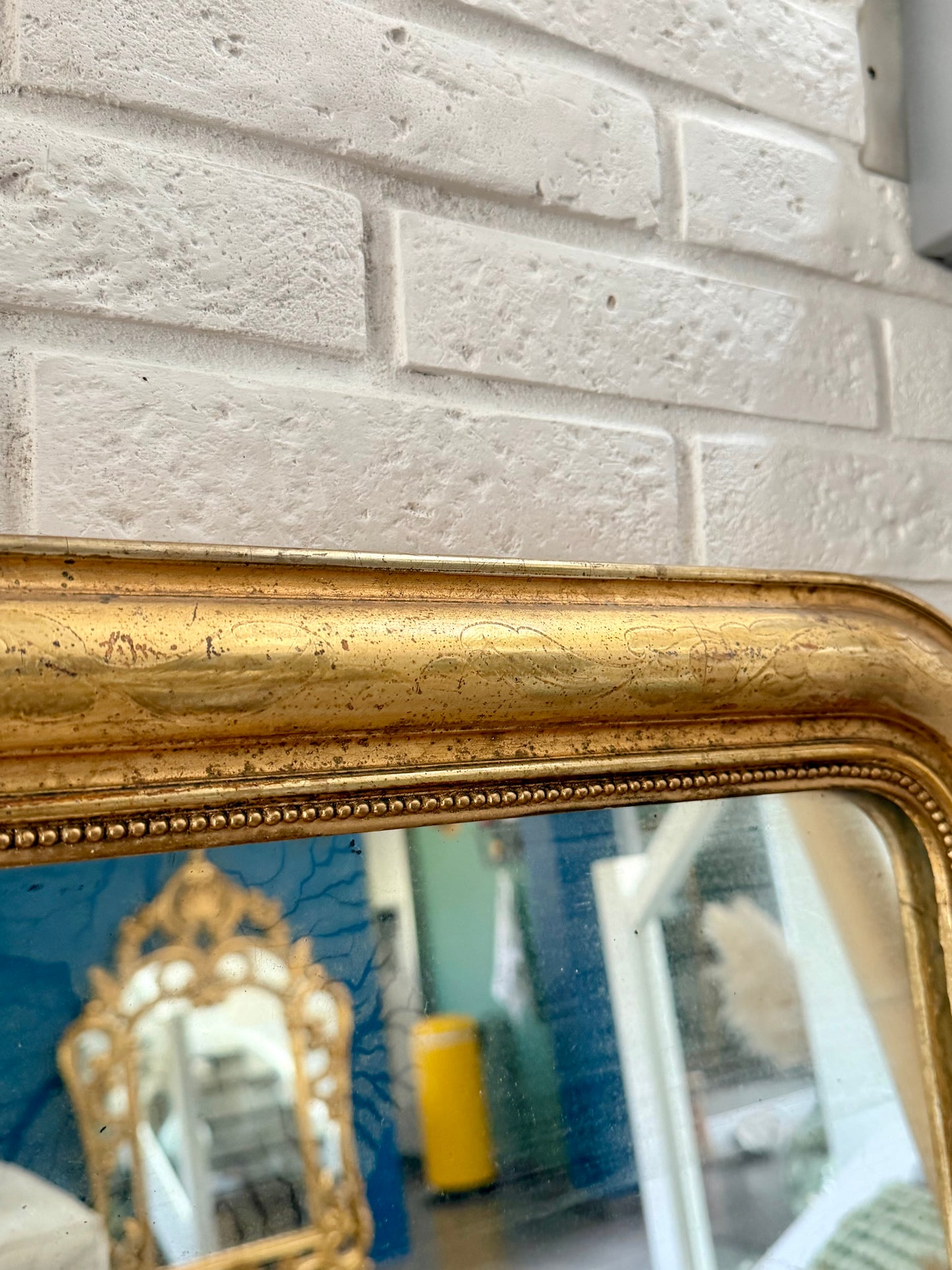 Miroir ancien Louis Philippe doré à la feuille d’or