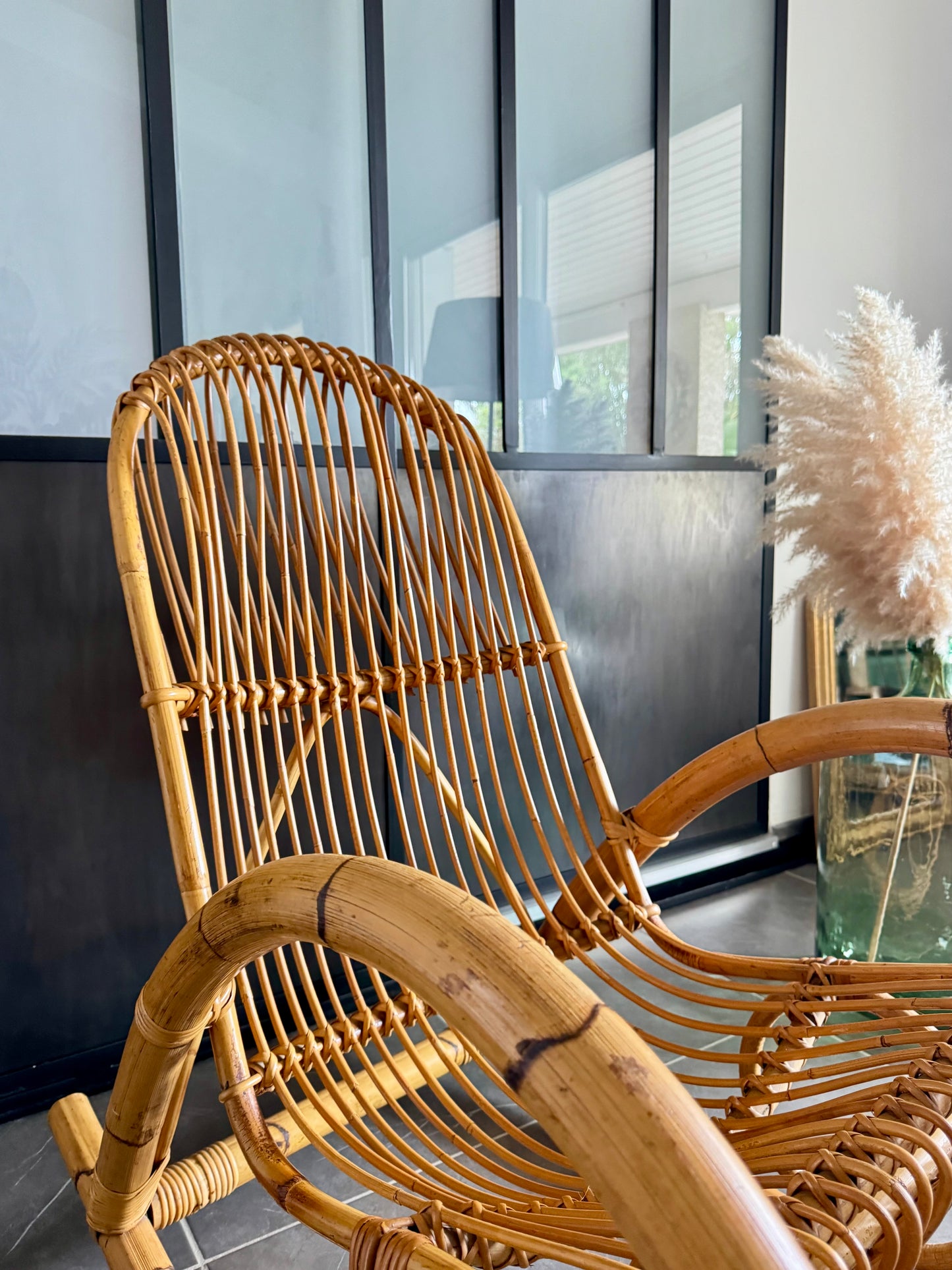 Rocking chair en rotin