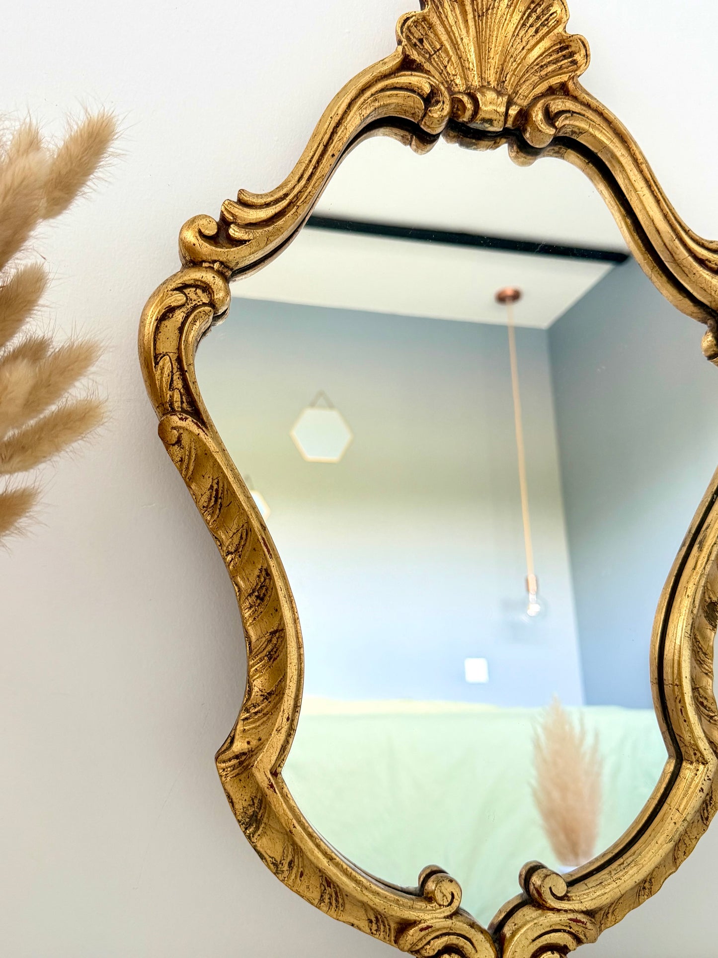 Miroir ancien doré style rocaille