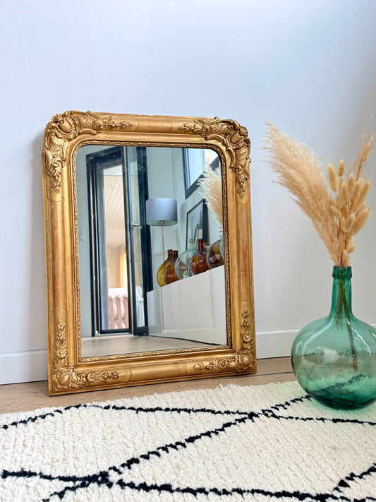Miroir ancien Louis Philippe, subtile feuille d’or