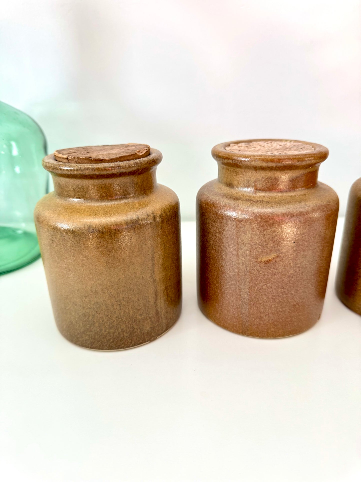 Trio de pots à moutarde en grès
