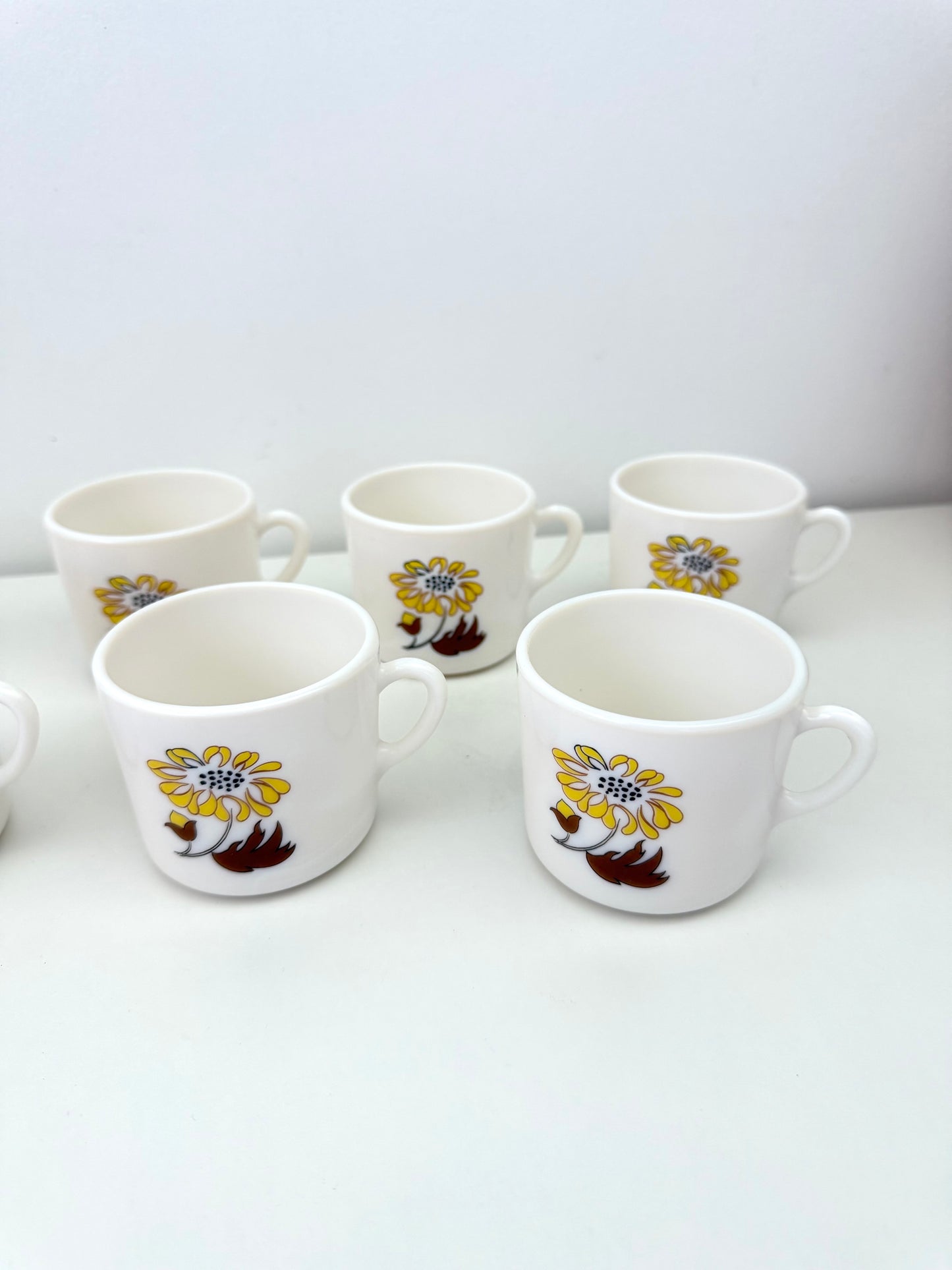 Lot de 7 tasses à café Arcopal