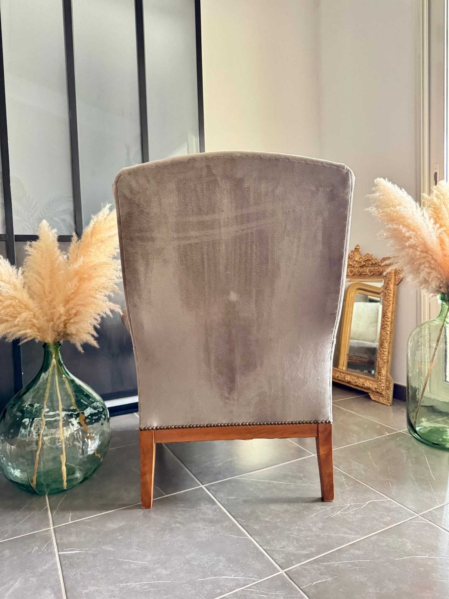 Paire de fauteuils Louis XVI