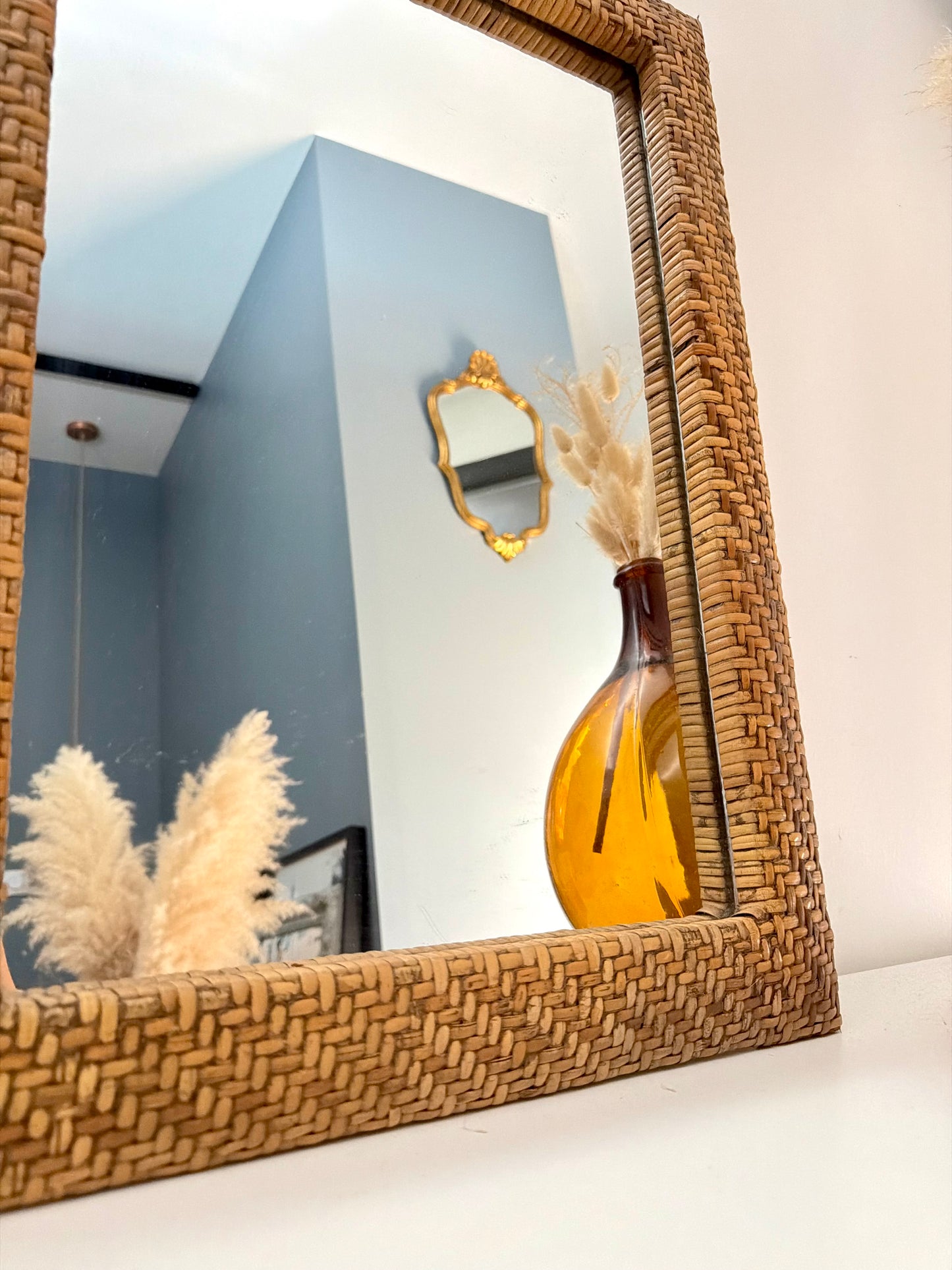 Miroir en rotin tressé
