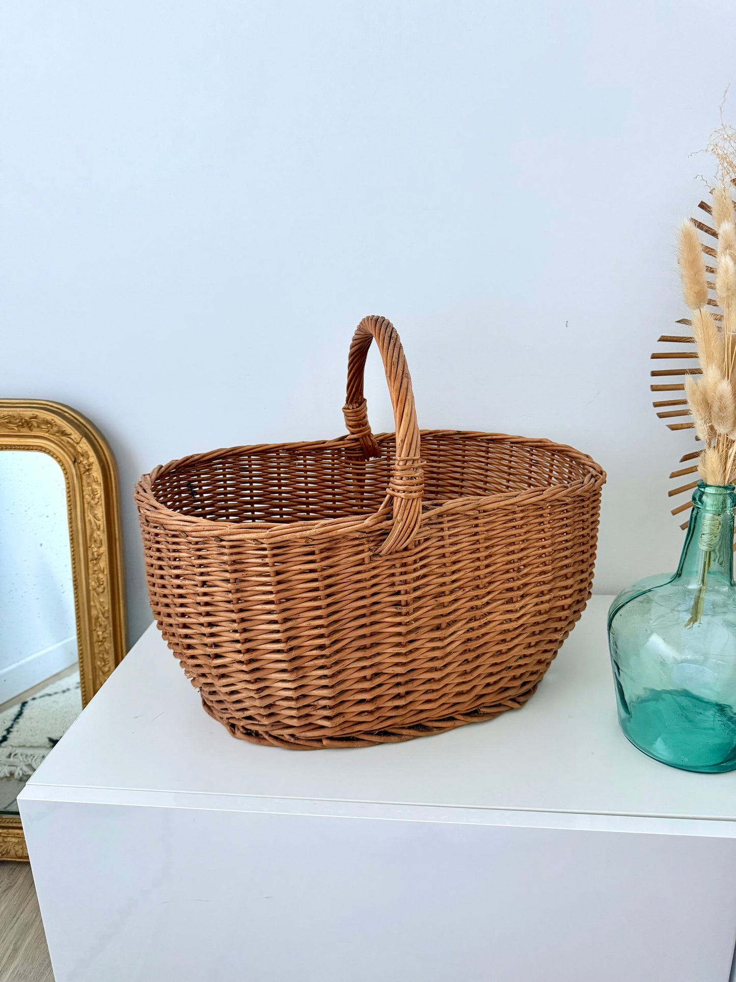 Panier ancien en rotin