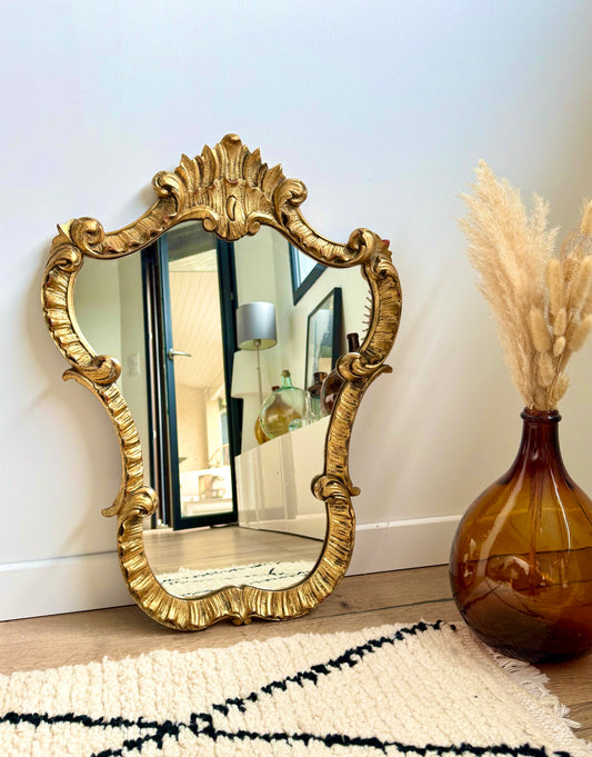 Miroir ancien doré de style baroque