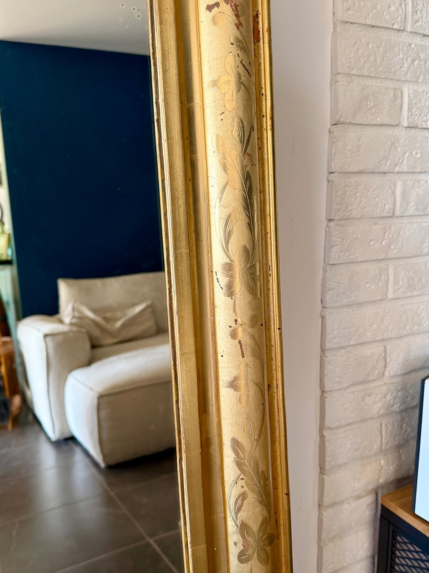Somptueux miroir ancien Louis Philippe entièrement doré à la feuille d’or - Pièce rare.