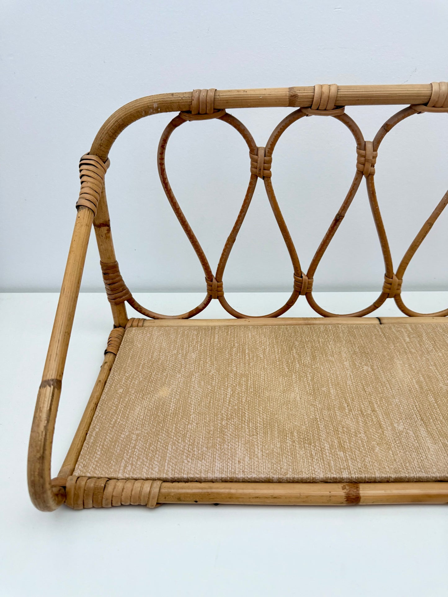 Paire d’étagères vintage en rotin et bambou