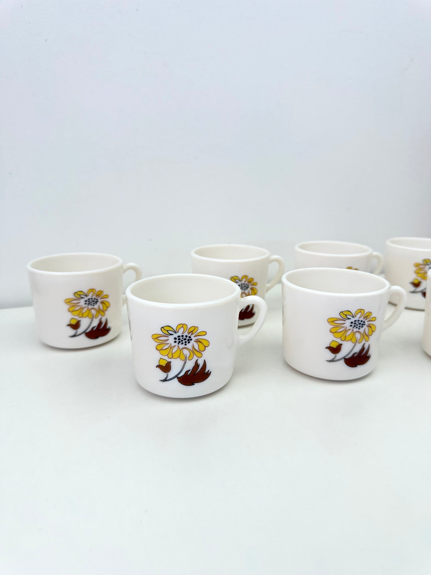 Lot de 7 tasses à café Arcopal