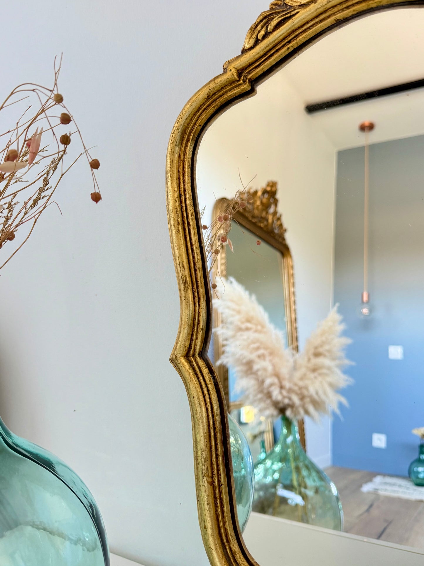 Miroir ancien doré, de style baroque