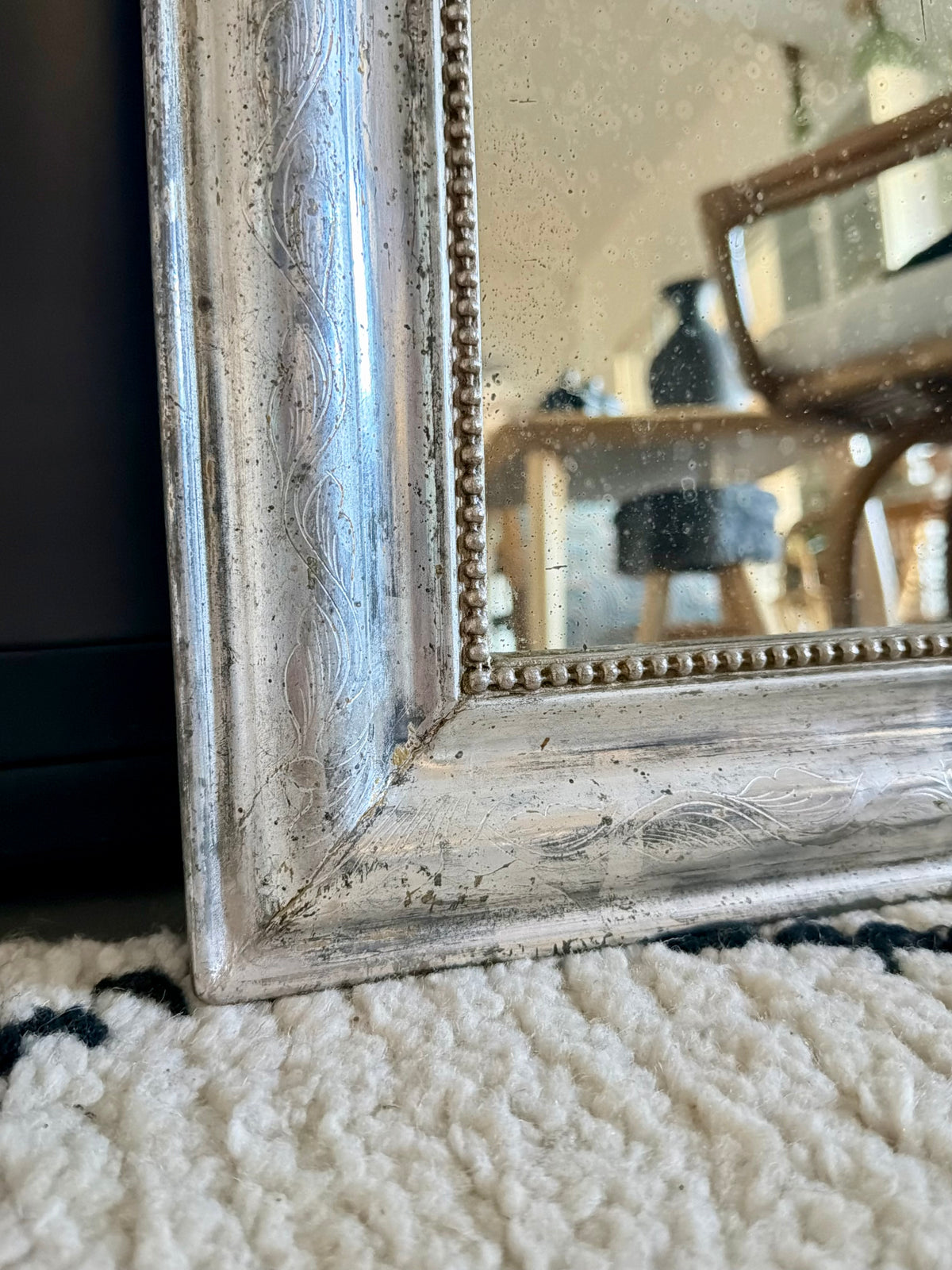 Miroir ancien Louis Philippe à la feuille d’argent