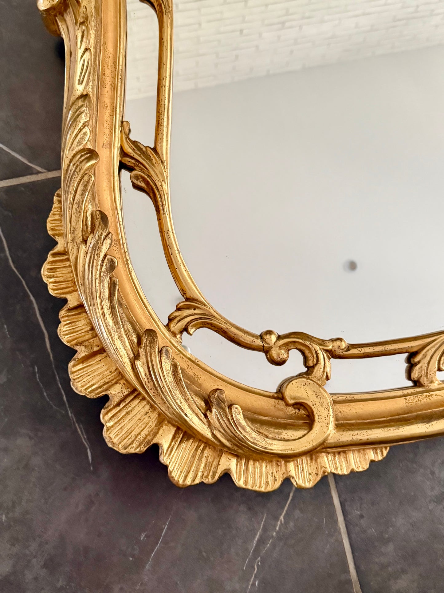 Exceptionnel miroir ancien papillon baroque doré