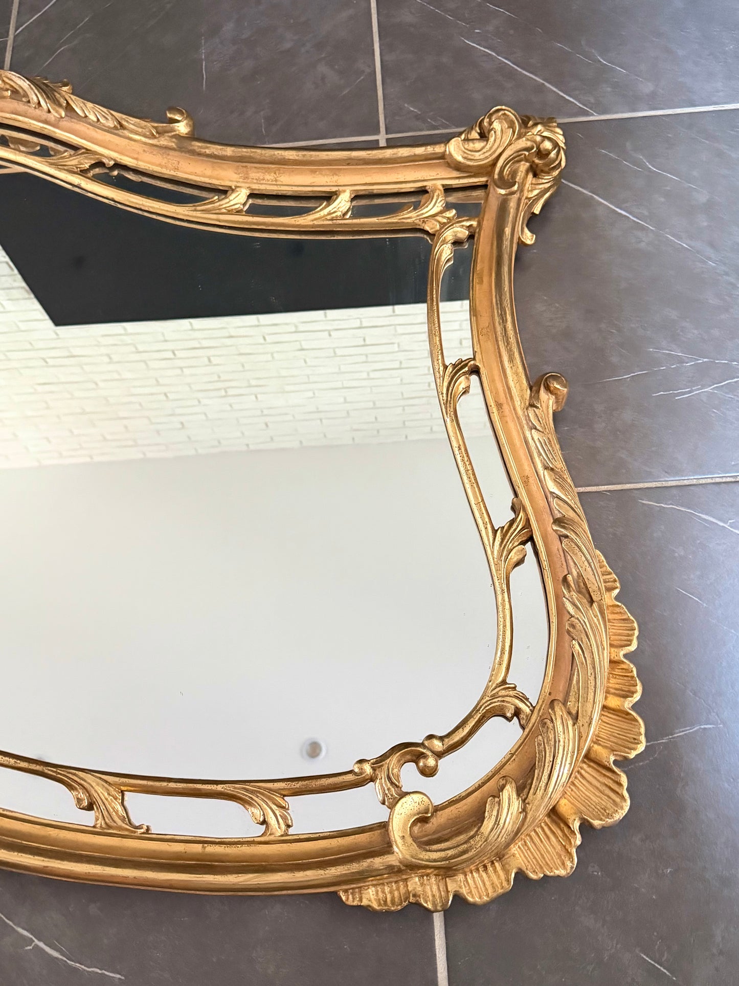 Exceptionnel miroir ancien papillon baroque doré