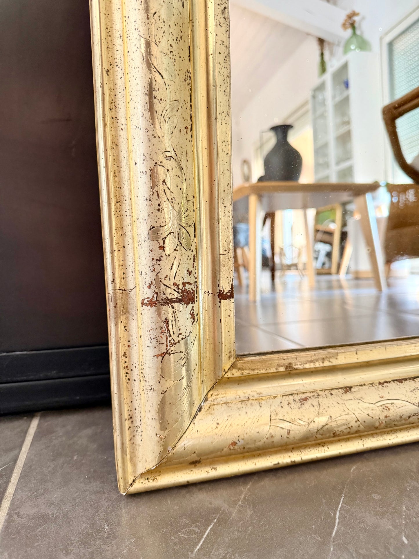 Miroir ancien Louis Philippe entièrement doré à la feuille d’or