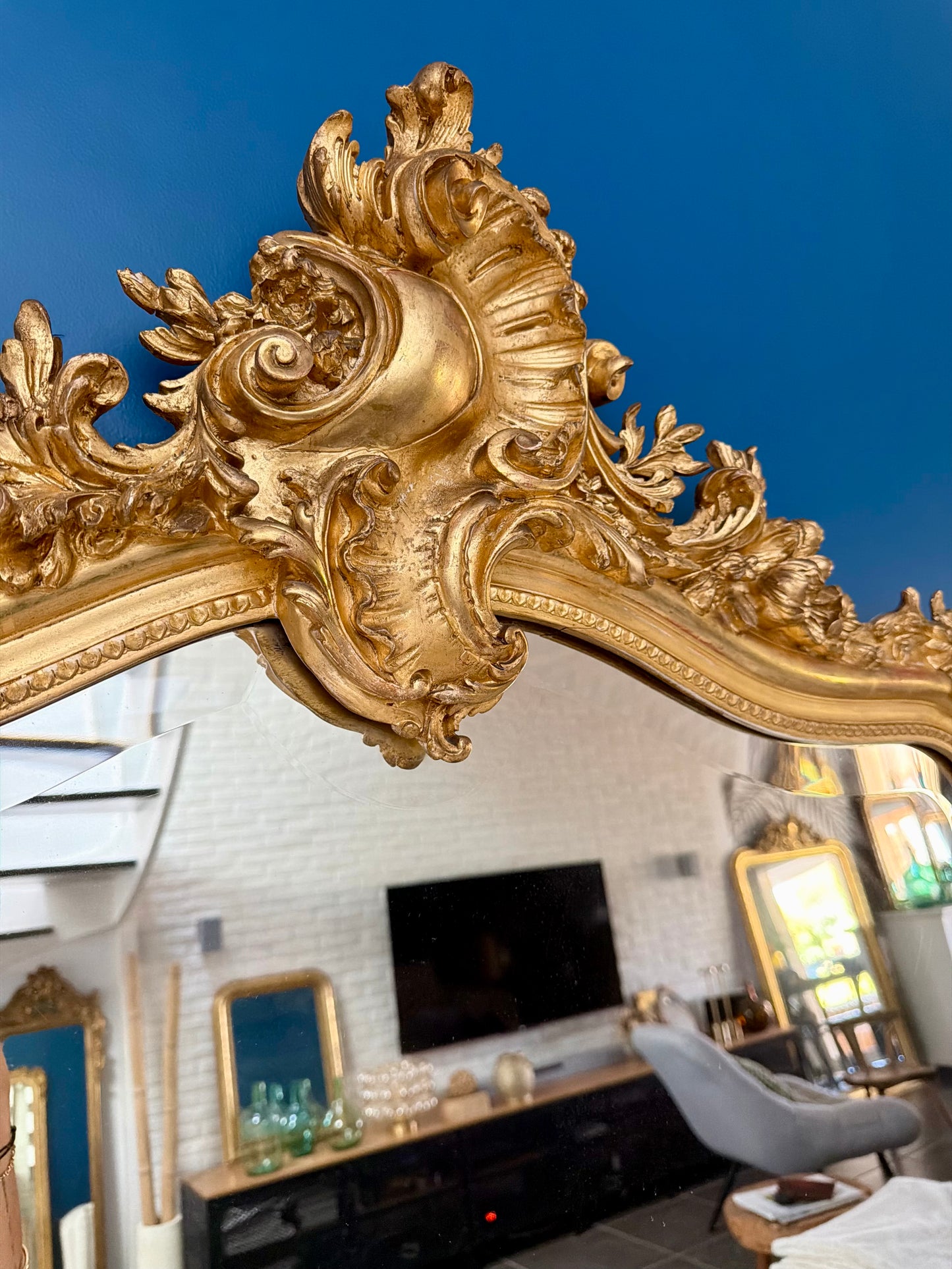 Grand miroir ancien Napoléon III doré à la feuille d’or
