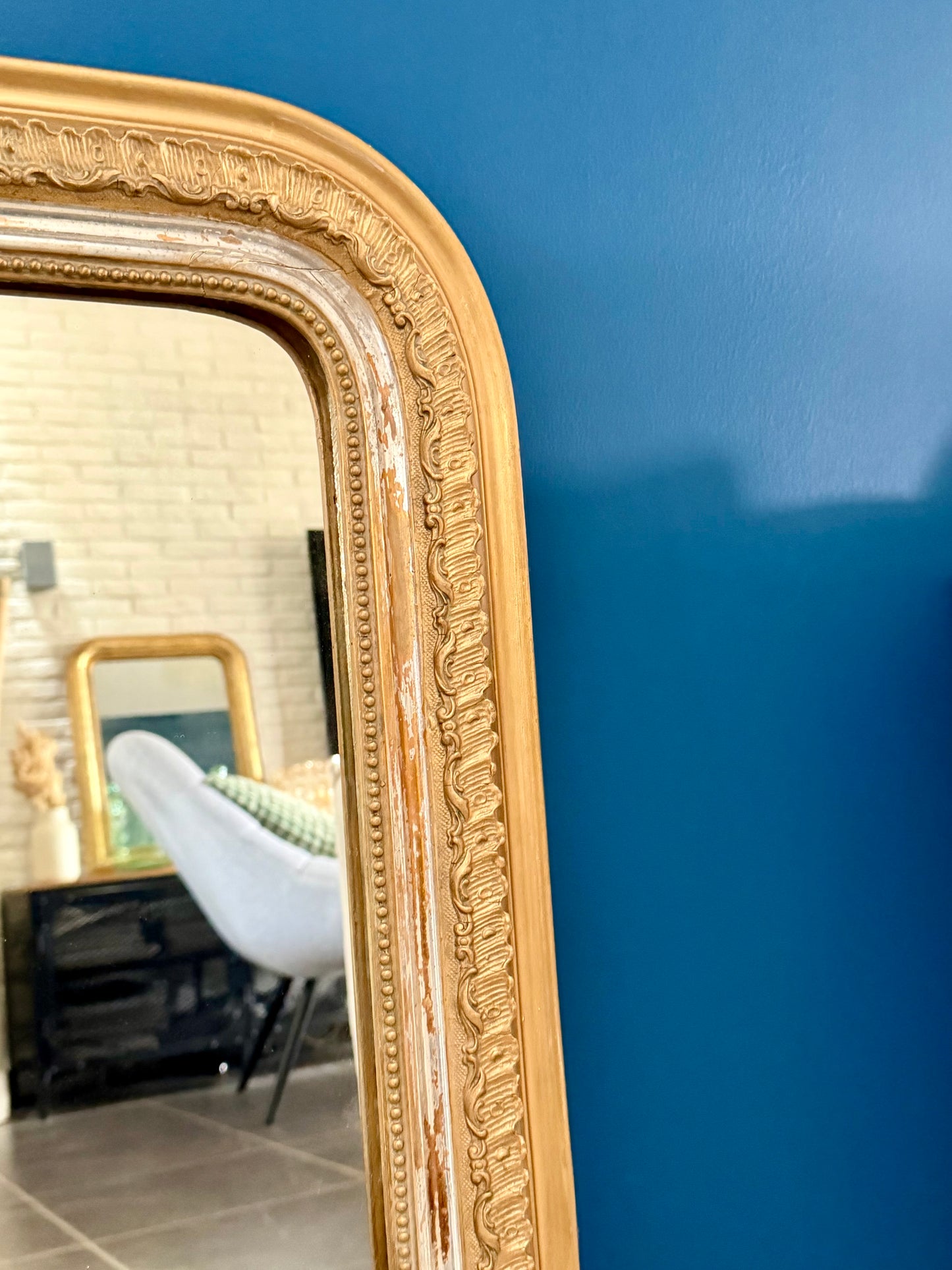 Miroir ancien Louis Philippe doré et subtile feuille d’argent