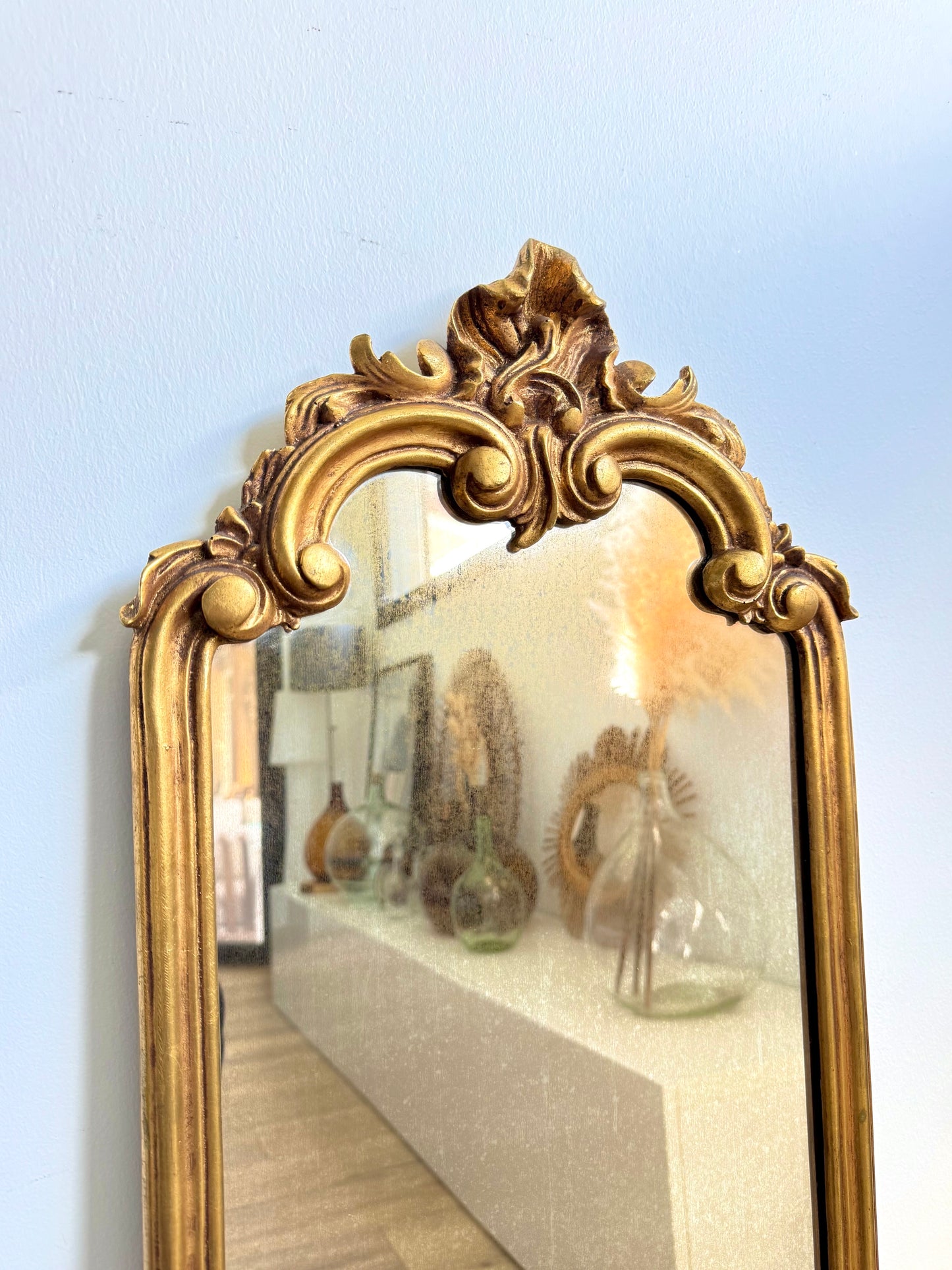 Miroir ancien doré style baroque