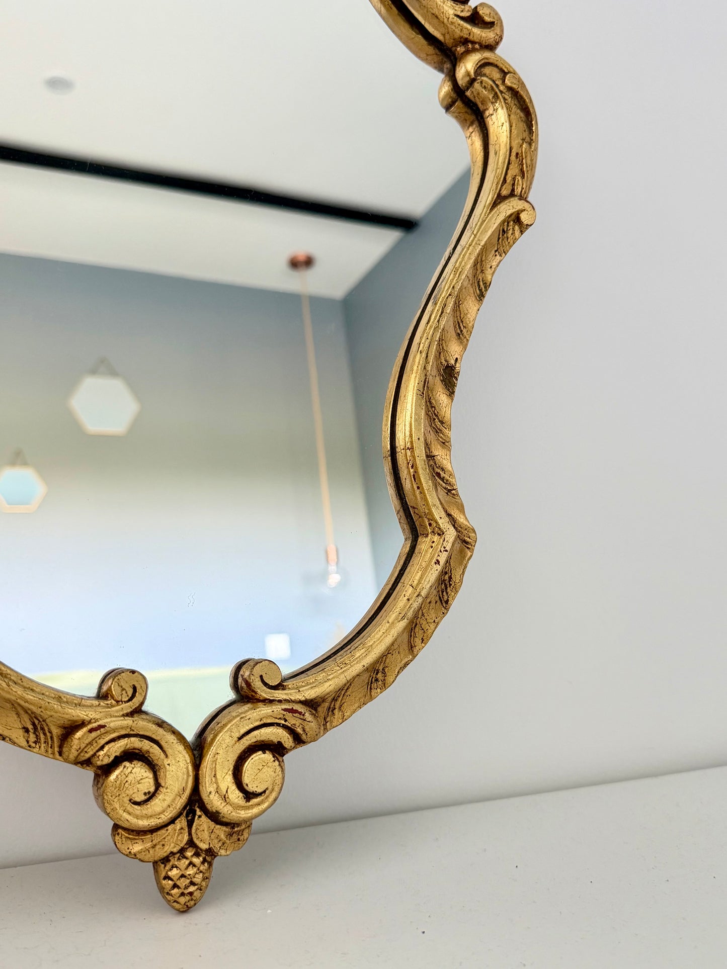 Miroir ancien doré style rocaille