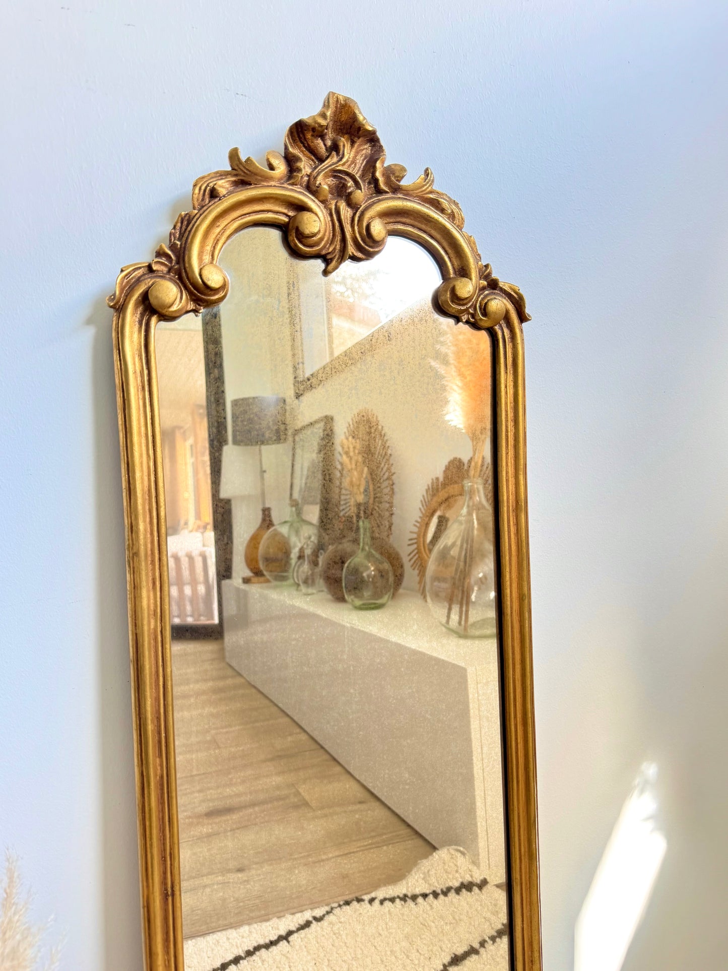 Miroir ancien doré style baroque