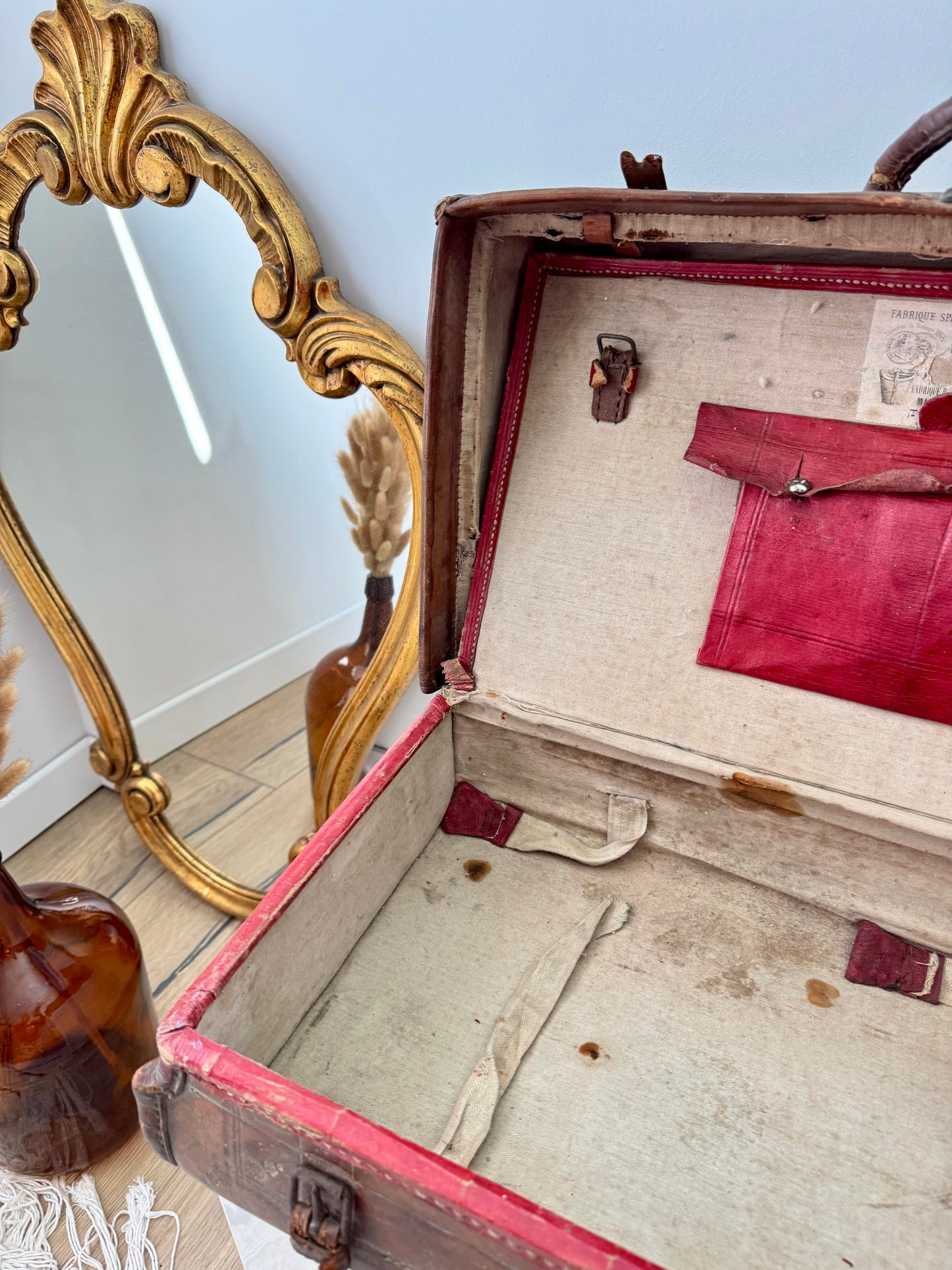 Valise vintage en cuir